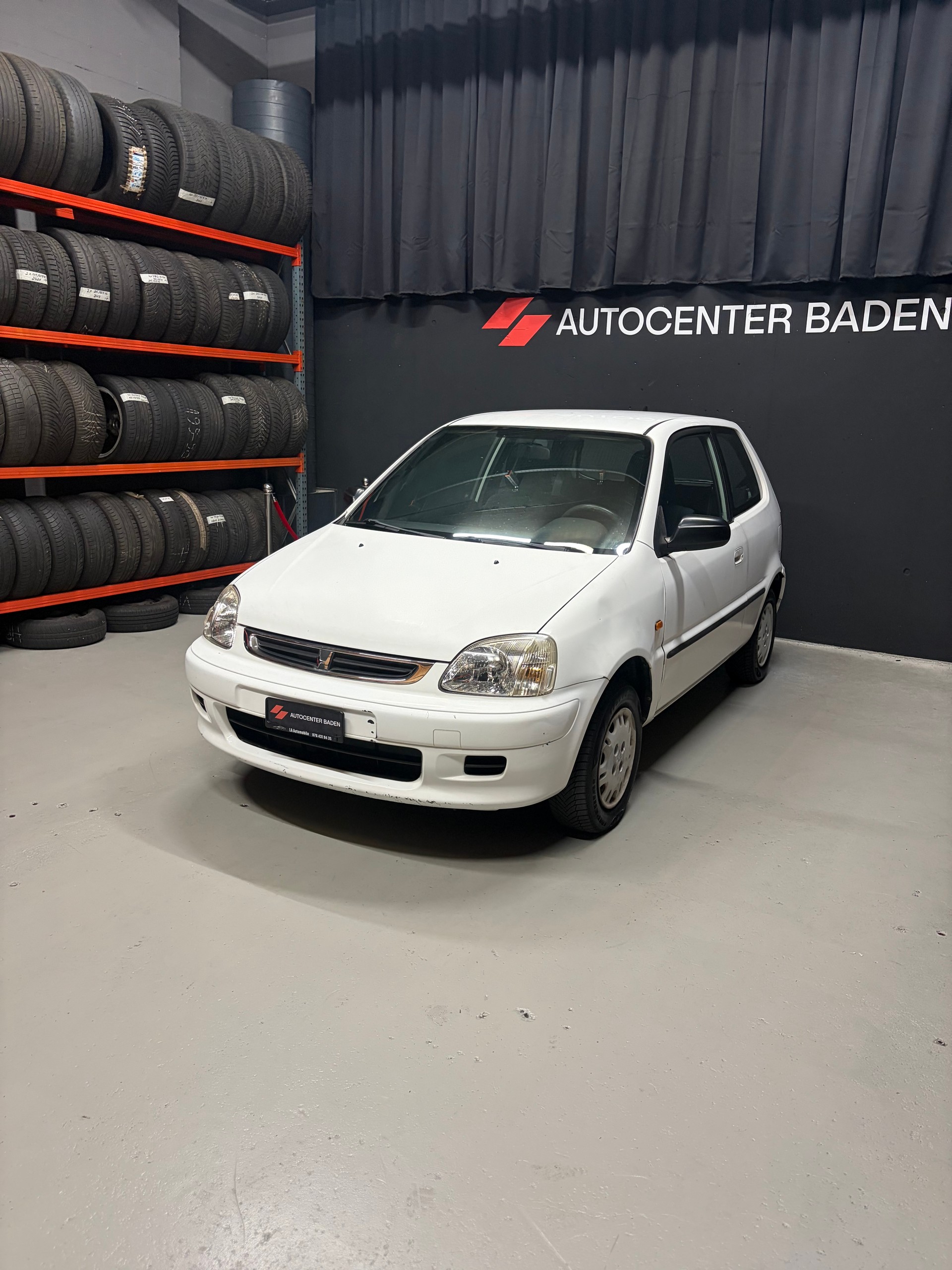 HONDA Logo 1.3i Super Joker-showroom-element-3