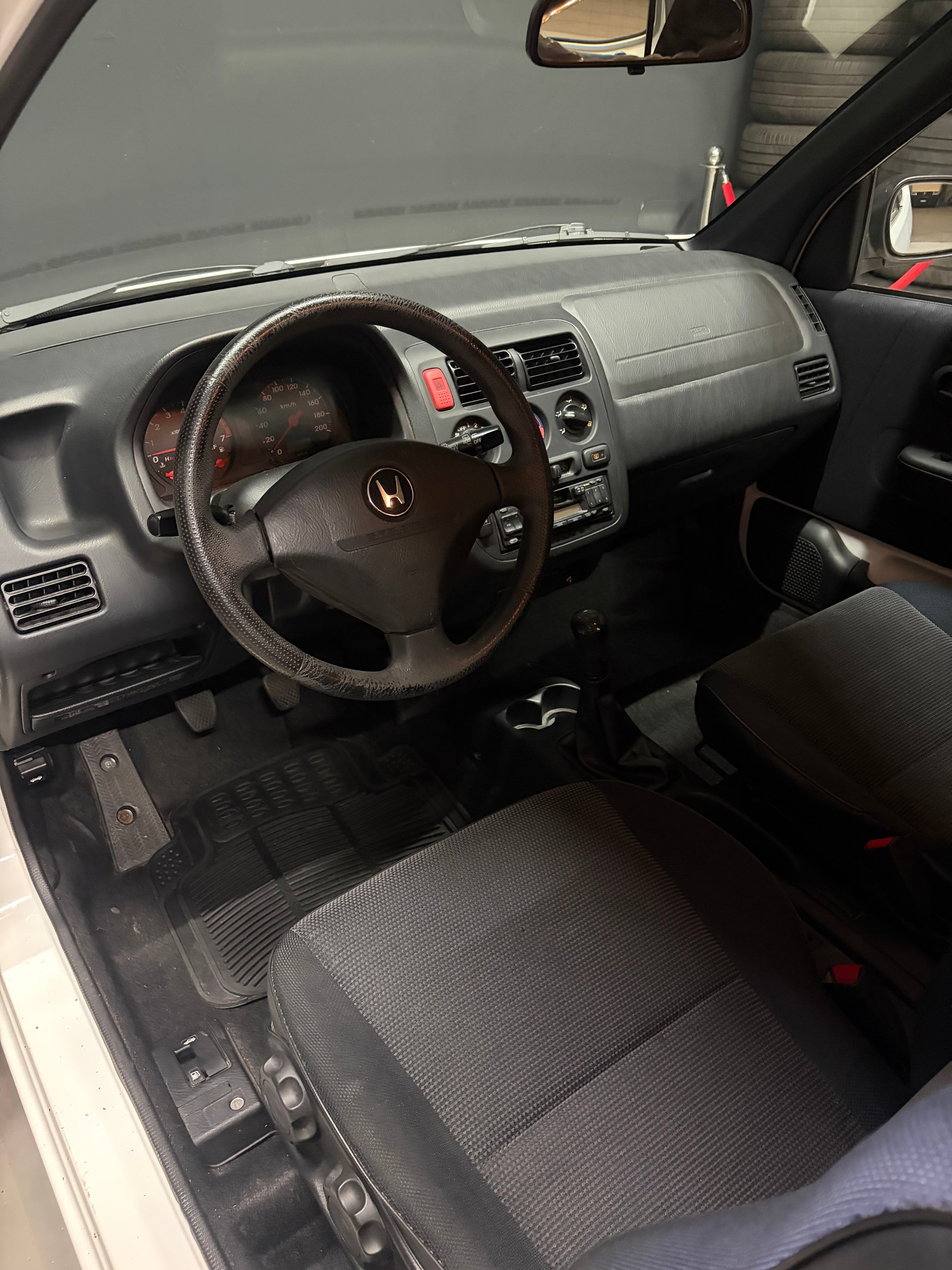 HONDA Logo 1.3i Super Joker-image-7