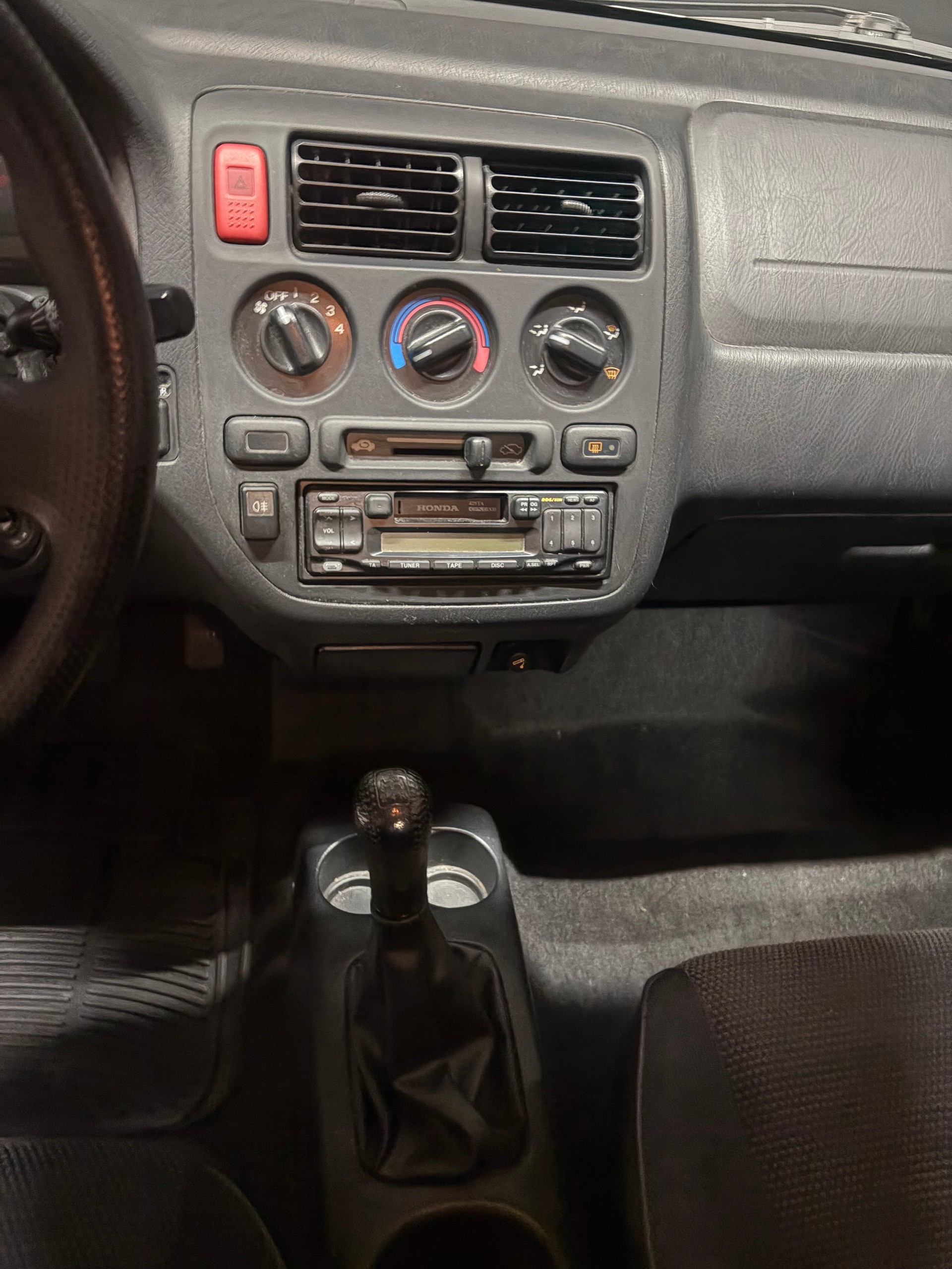 HONDA Logo 1.3i Super Joker-image-9