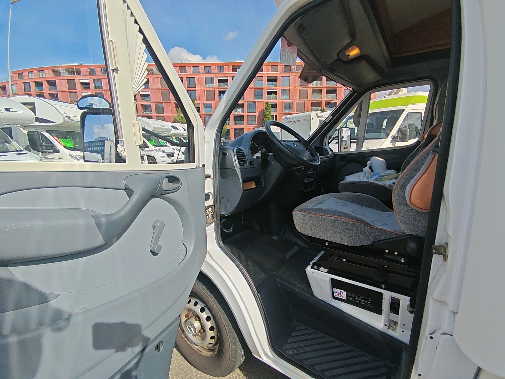 BÜRSTNER T-Star 710*** Die perfekte Kombination aus deutscher Premium- Mercedes-Benz und Bürstner ***-image-8