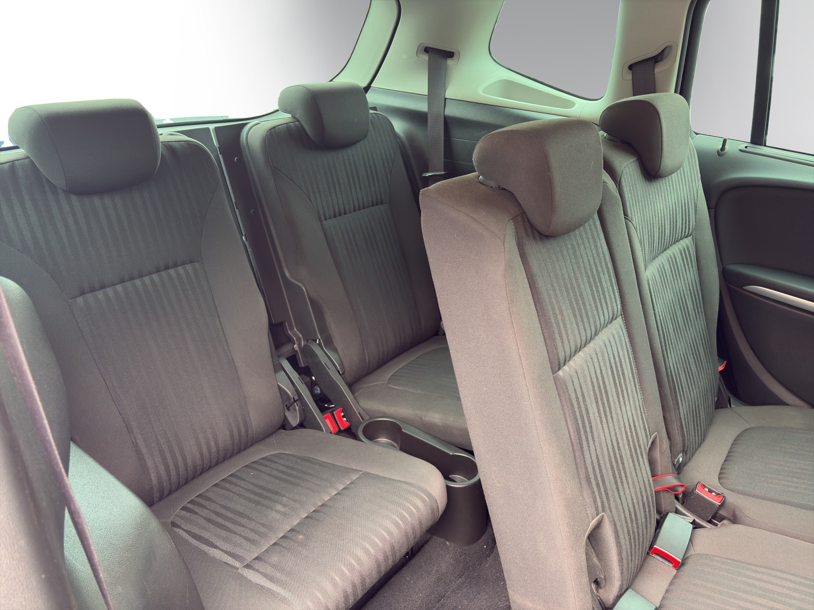 OPEL Zafira 1.4i Turbo Enjoy Automatic | 7-Plätzer | 1. Hand | Rückfahrkamera | Servicegepflegt bei OPEL | 8-fach bereift-image-12