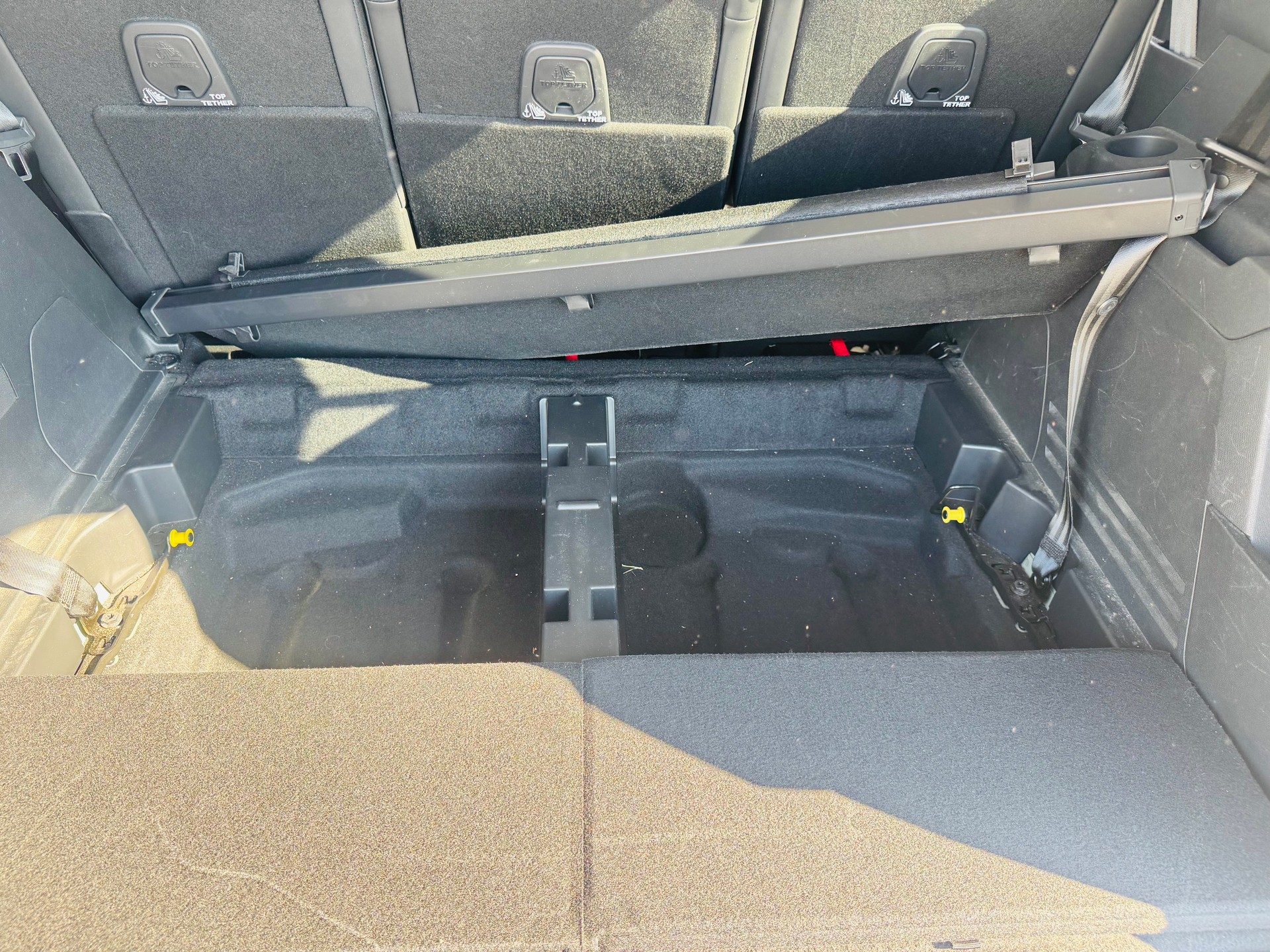 PEUGEOT 5008 1.6 Pure Tech Allure EAT8-image-3