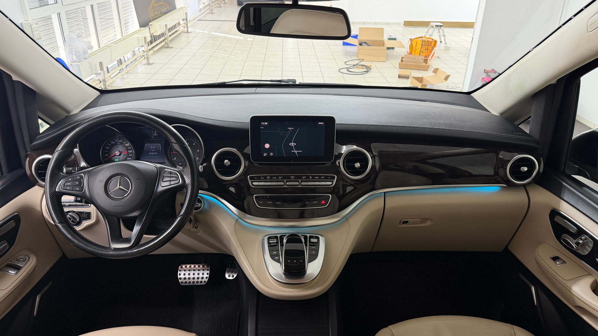 MERCEDES-BENZ V 250 d Swiss Edition lang 7G-Tronic-image-9