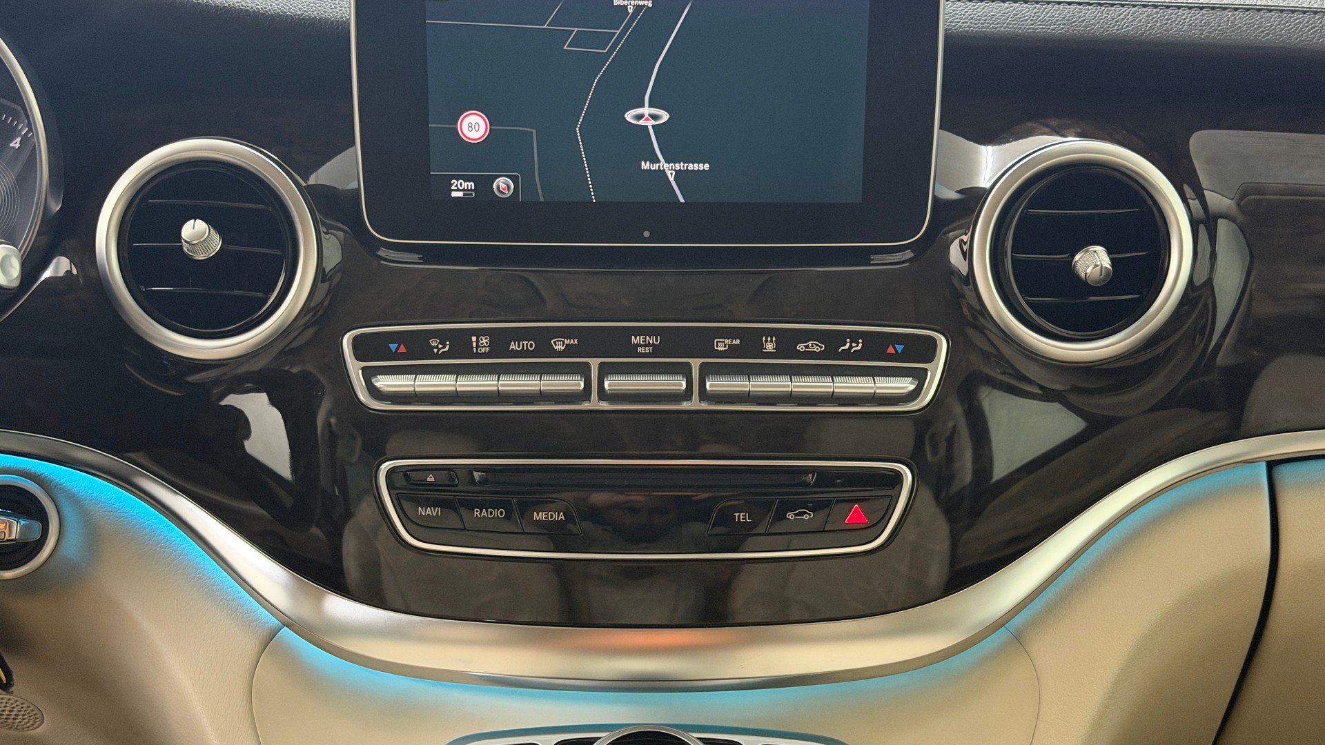 MERCEDES-BENZ V 250 d Swiss Edition lang 7G-Tronic-image-12