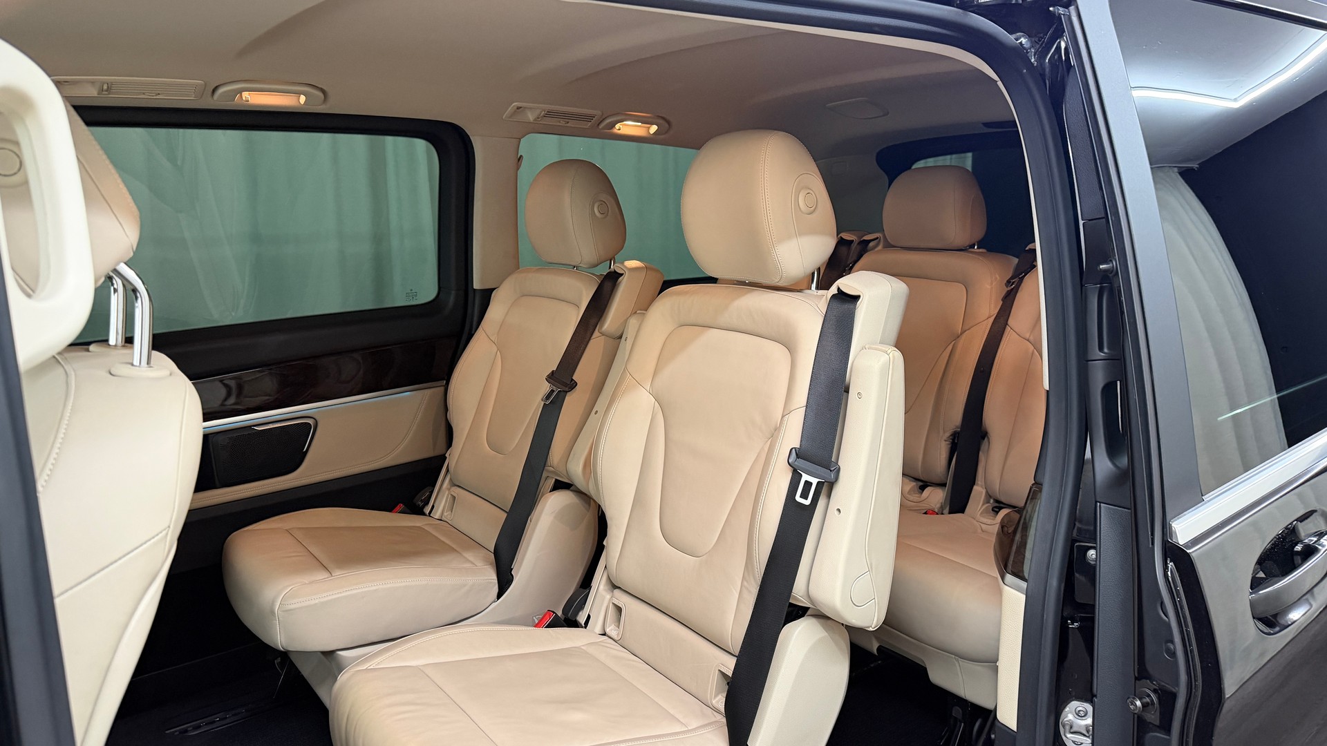 MERCEDES-BENZ V 250 d Swiss Edition lang 7G-Tronic-image-7