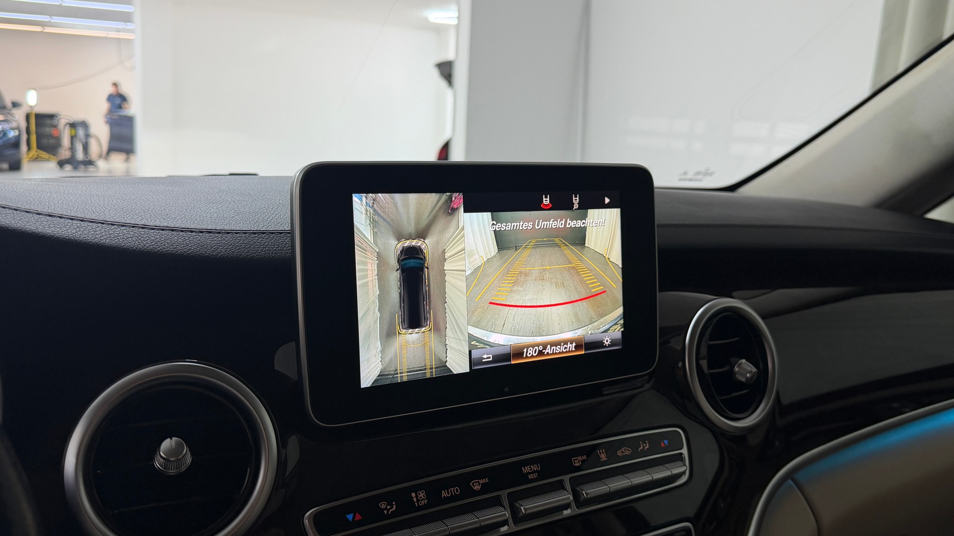 MERCEDES-BENZ V 250 d Swiss Edition lang 7G-Tronic-image-15