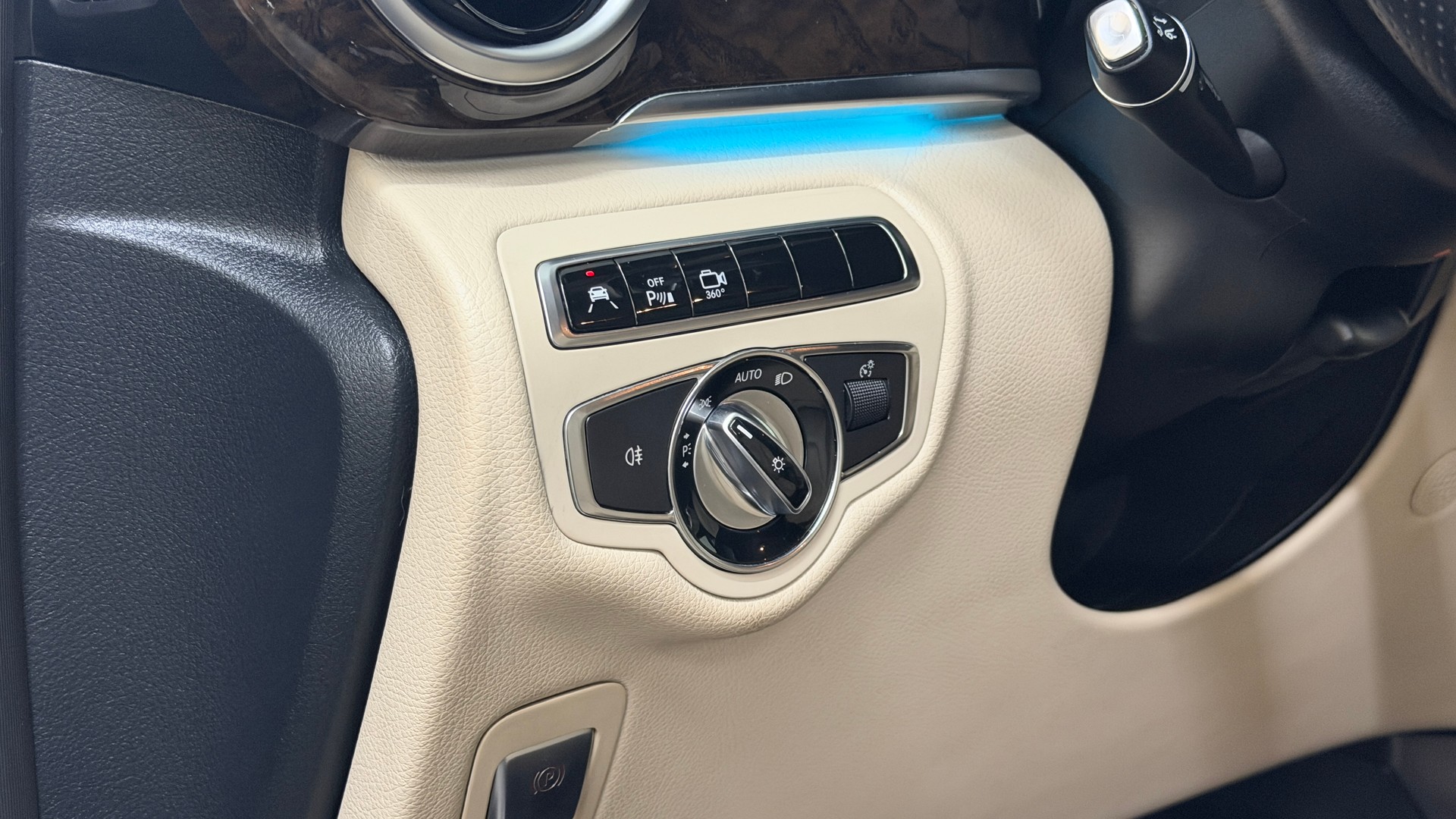 MERCEDES-BENZ V 250 d Swiss Edition lang 7G-Tronic-image-16