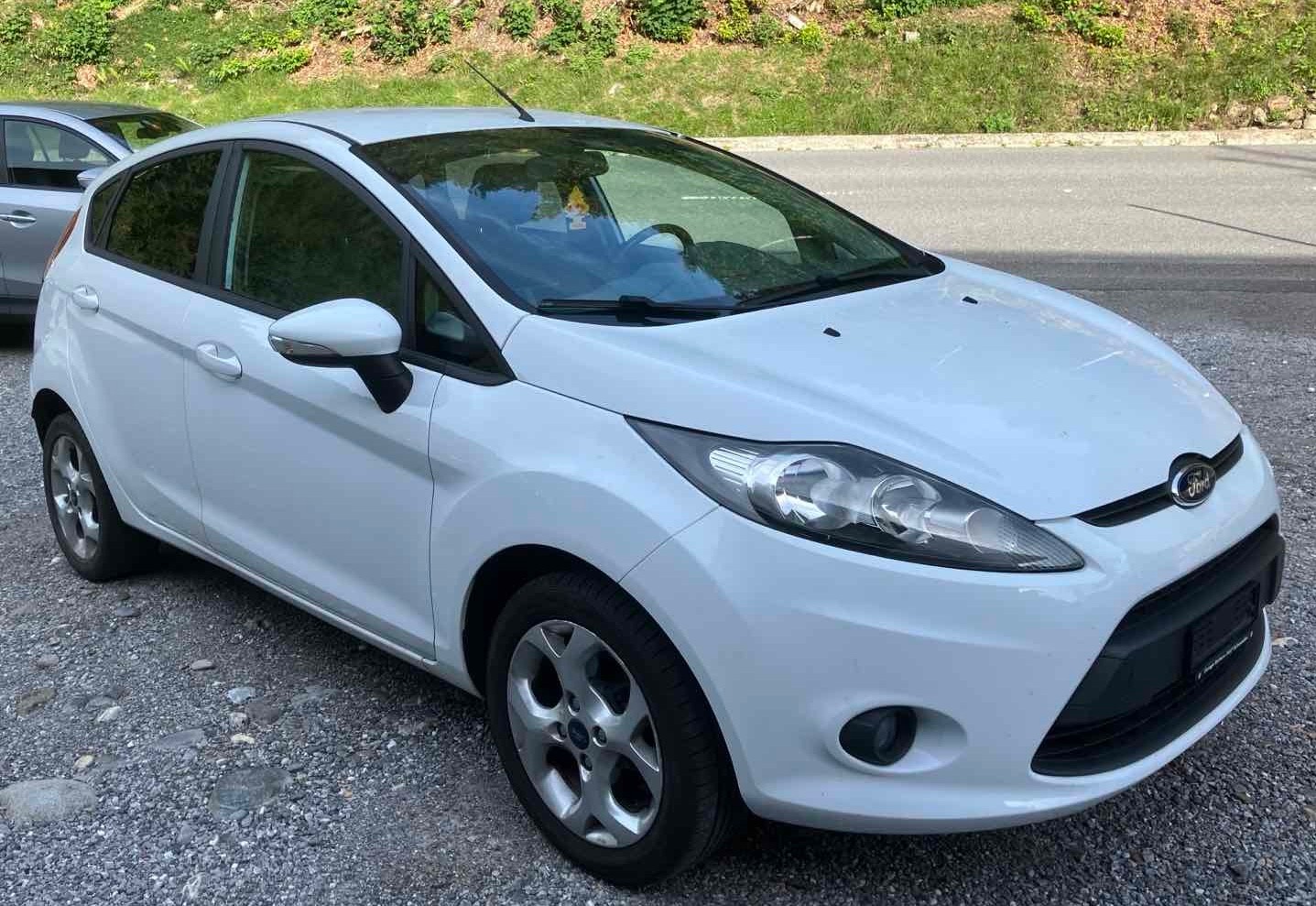 FORD Fiesta 1.4 16V Trend-image-1