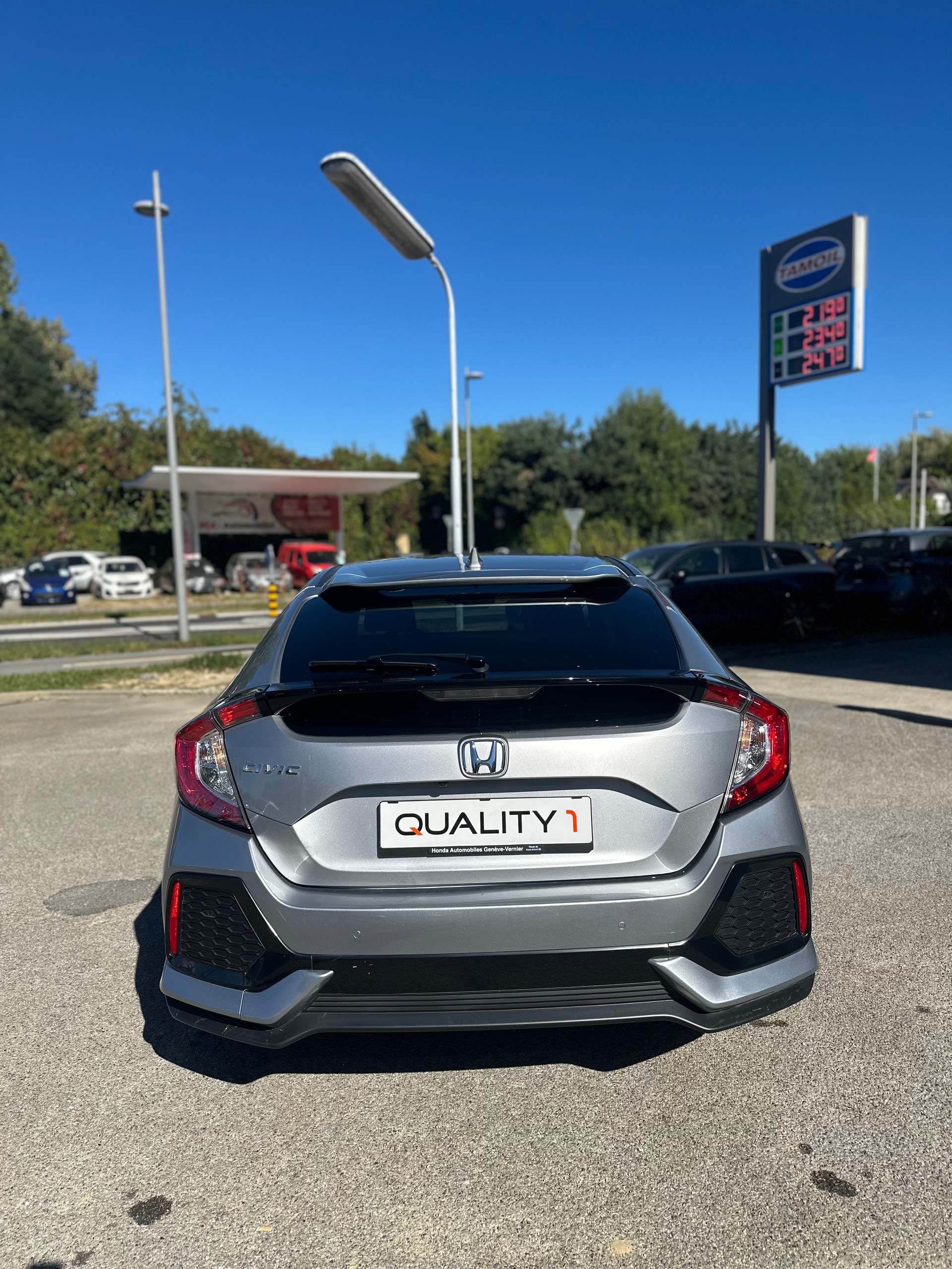 HONDA Civic 1.0 VTEC Executive-image-4