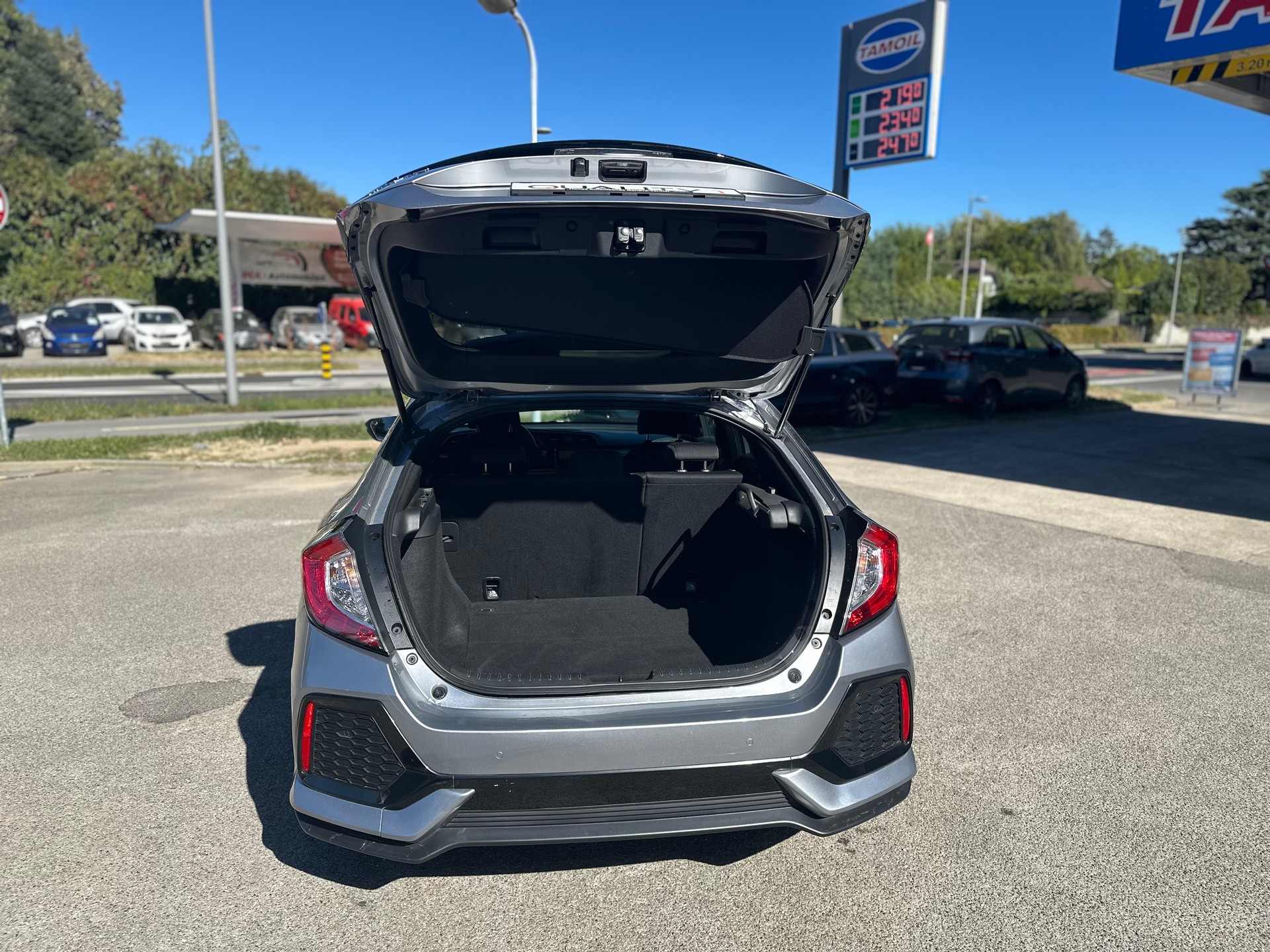 HONDA Civic 1.0 VTEC Executive-image-15