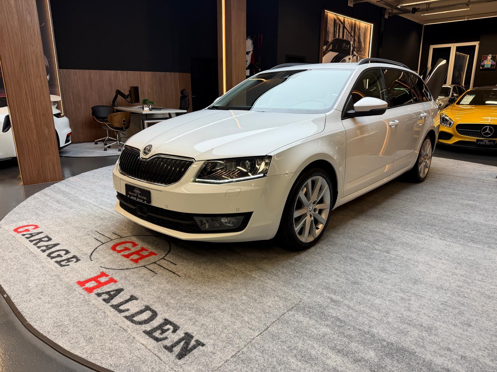 SKODA Octavia Combi 1.8 TSI Ambition DSG-image-2