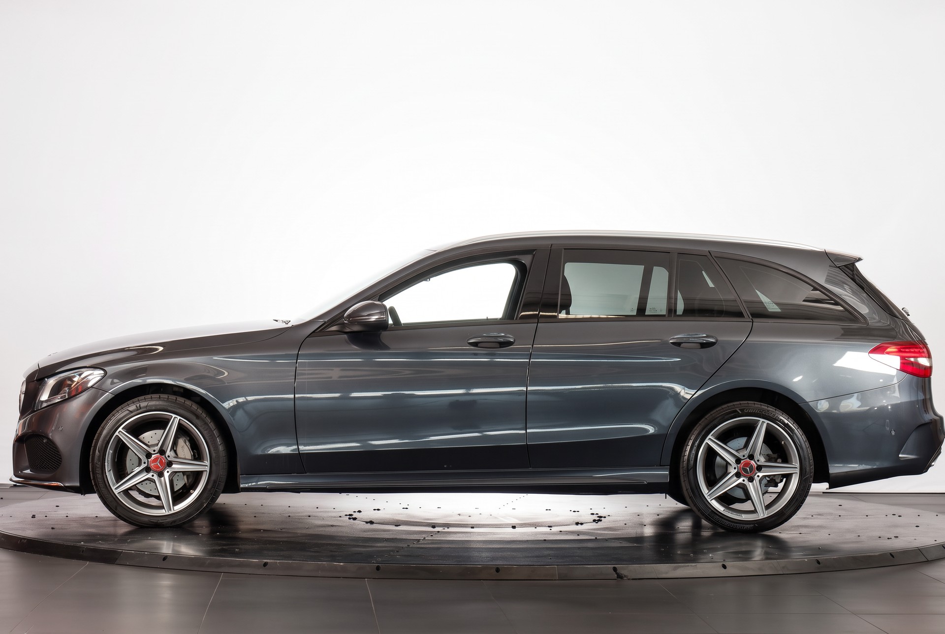 MERCEDES-BENZ C 200 AMG Line 7G-Tronic 2 jeux de roues / Sièges chauffants / Hayon électrique-image-7