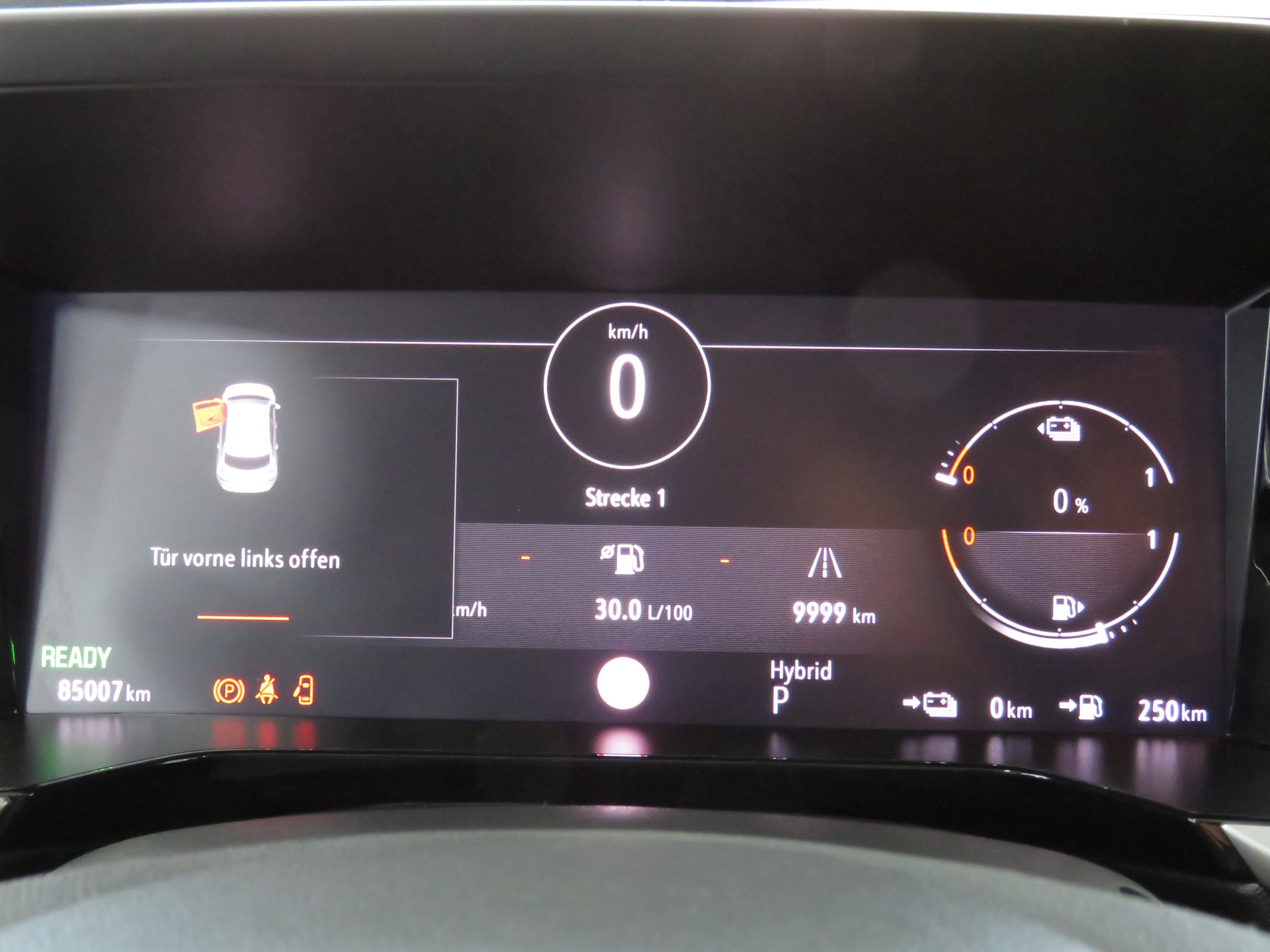 OPEL Grandland 1.6 Hybrid 4x4 GSe Automat-image-17