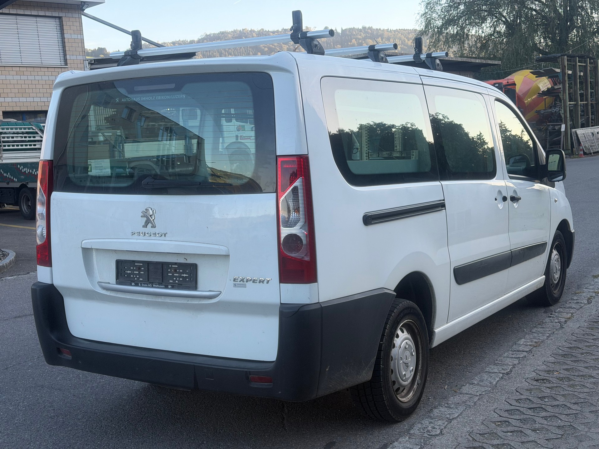 PEUGEOT Expert 2.0 HDi 229 L2H1-image-4