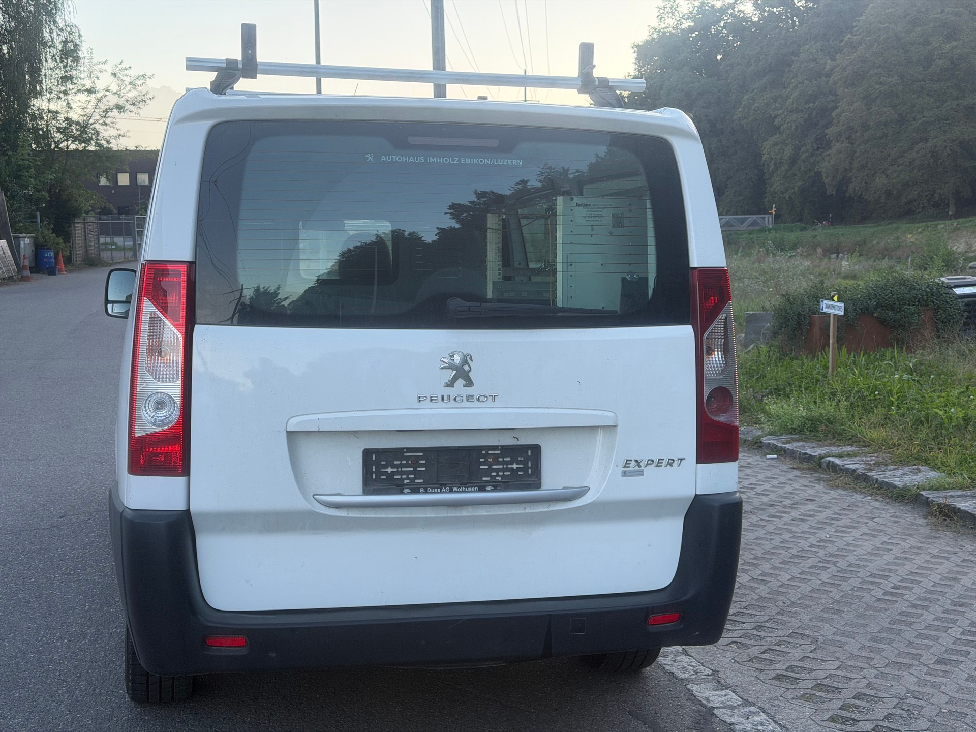 PEUGEOT Expert 2.0 HDi 229 L2H1-image-3