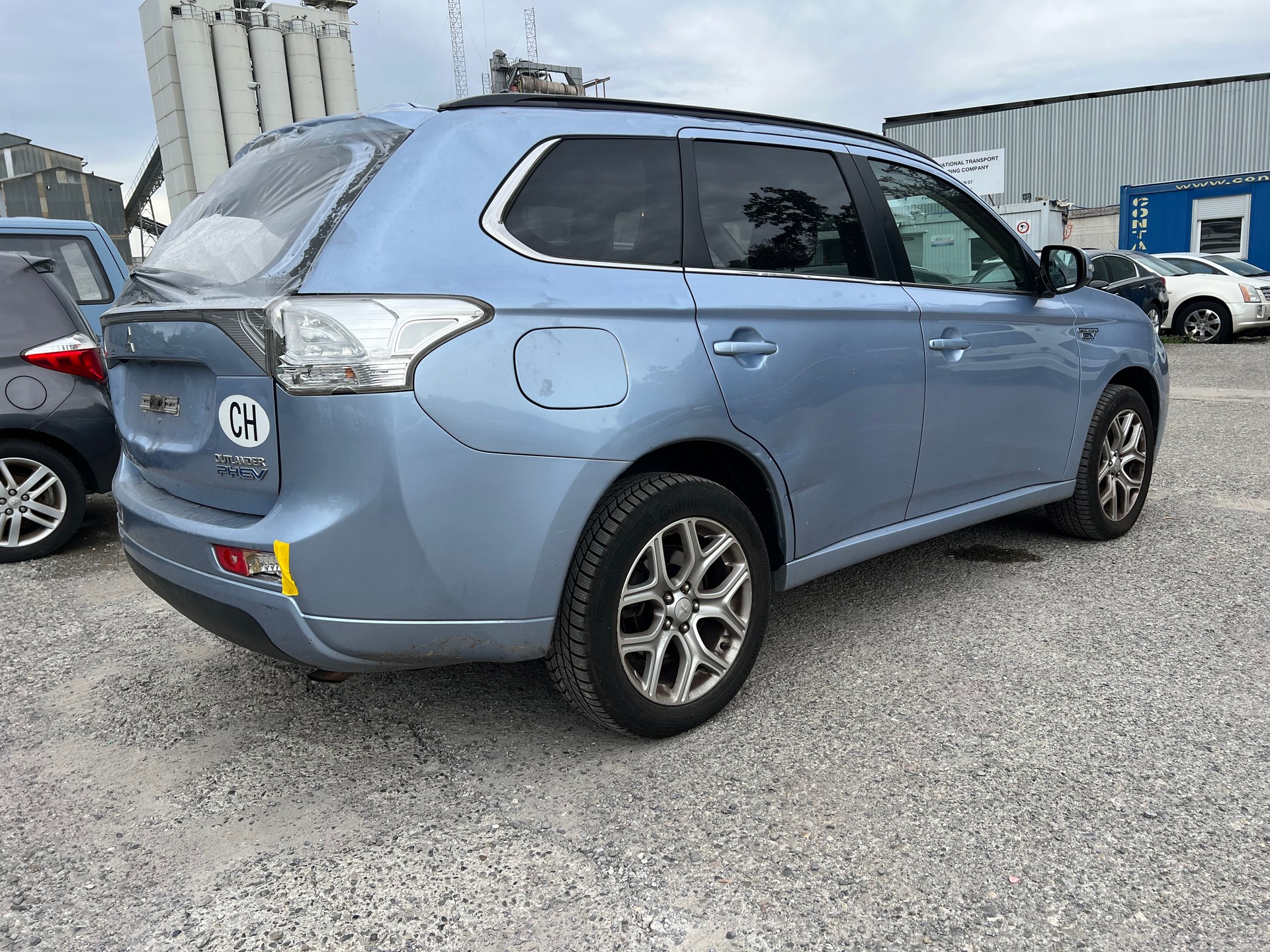 MITSUBISHI Outlander 2.0 PHEV Navigator eAssist-image-2