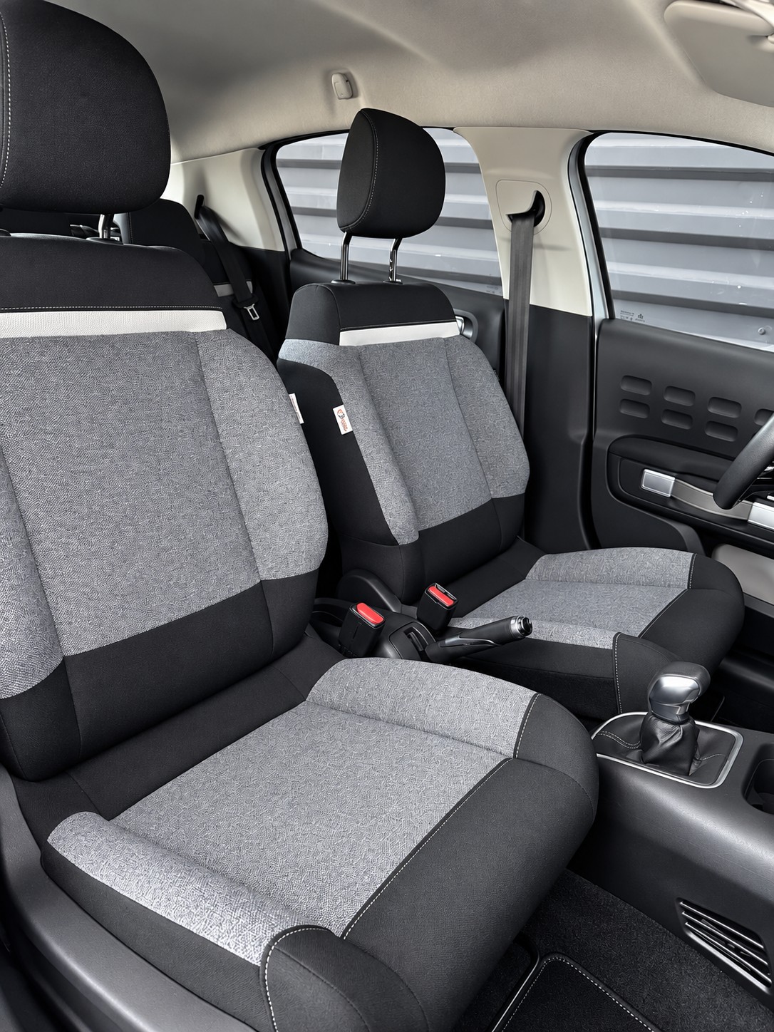 CITROEN C3 1.2i PureTech Origins EAT6-image-9