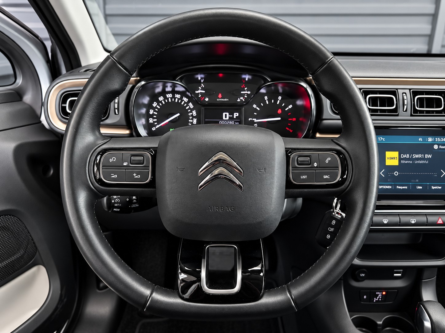 CITROEN C3 1.2i PureTech Origins EAT6-image-12