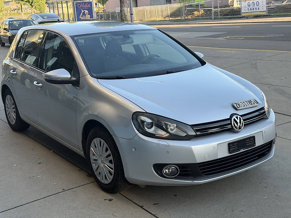 VW Golf Variant 1.6 TDI BMT Comfortline DSG-image-2