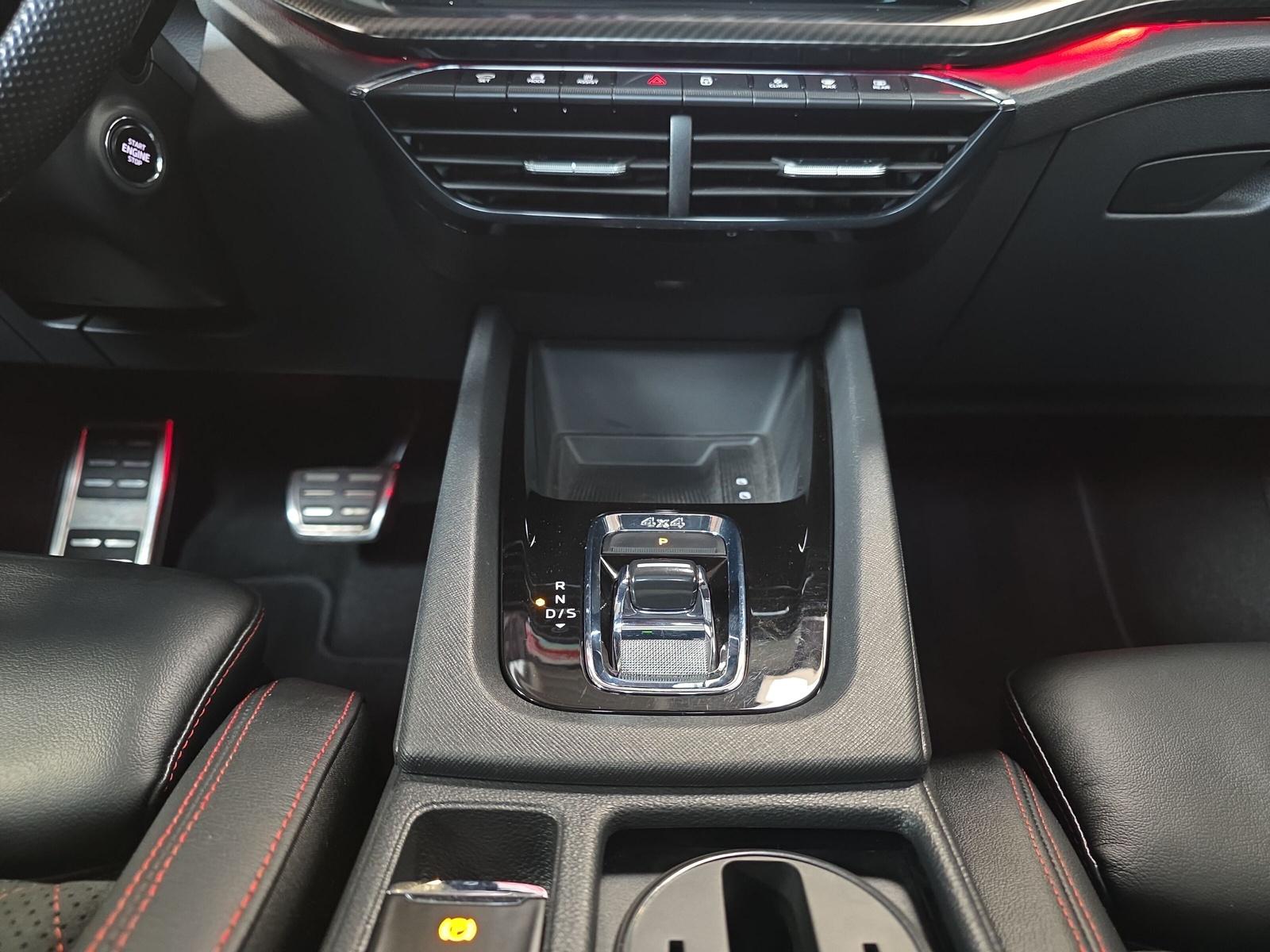 SKODA Octavia Combi 2.0 TDI RS 4x4 DSG (CH)-image-17