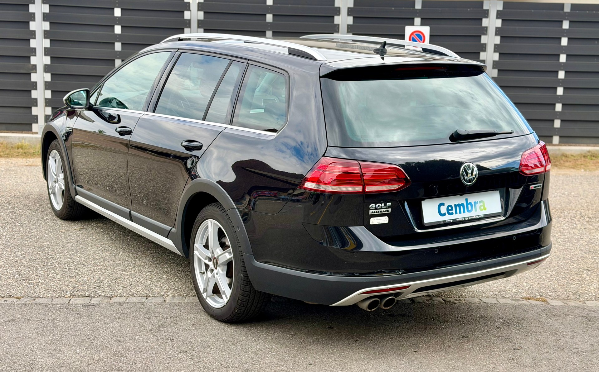 VW Golf 2.0 TDI Alltrack 4Motion DSG-image-3