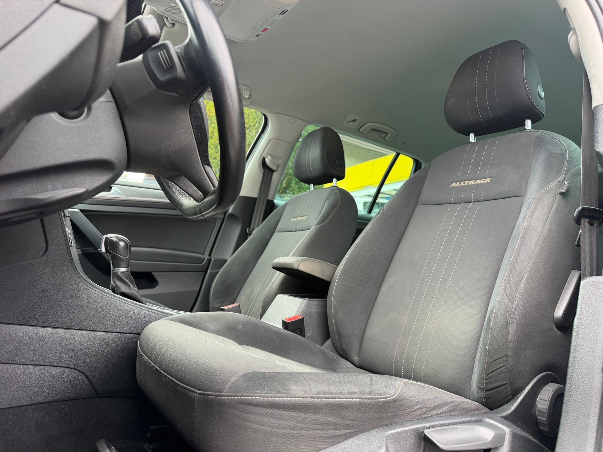 VW Golf 2.0 TDI Alltrack 4Motion DSG-image-11