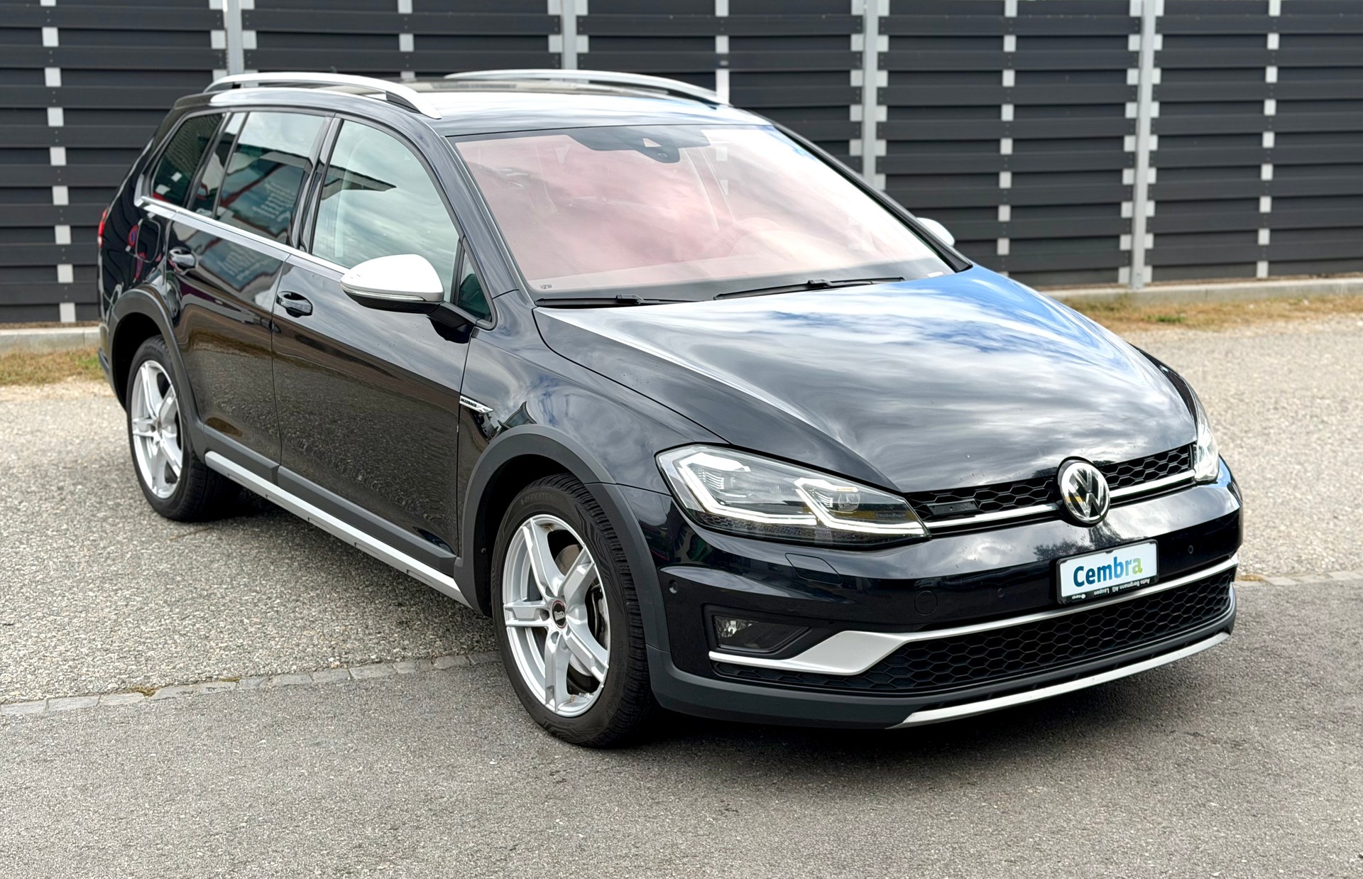VW Golf 2.0 TDI Alltrack 4Motion DSG-image-0