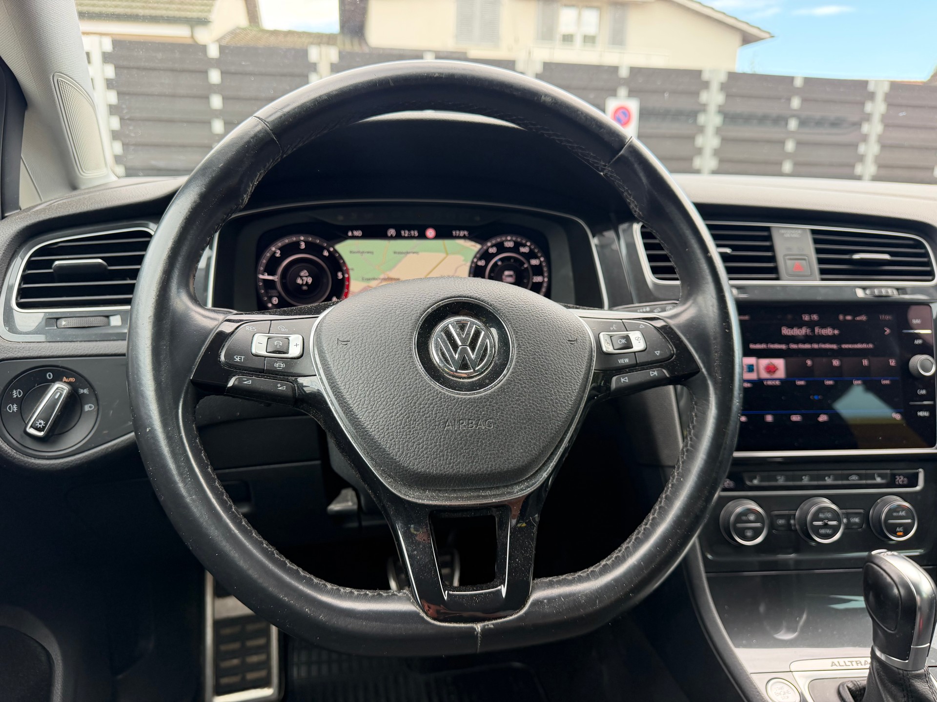 VW Golf 2.0 TDI Alltrack 4Motion DSG-image-7