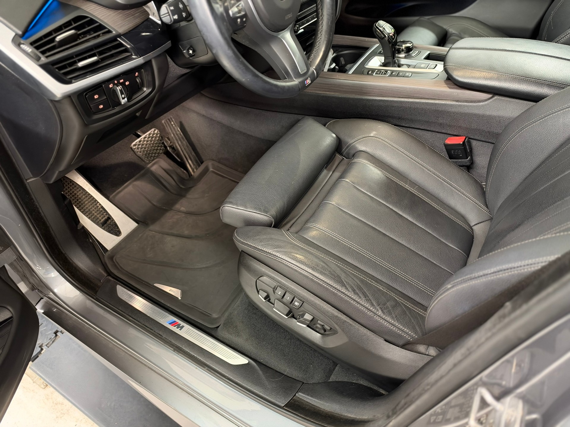 BMW X5 xDrive 30d Pure M Sport Steptronic-image-10