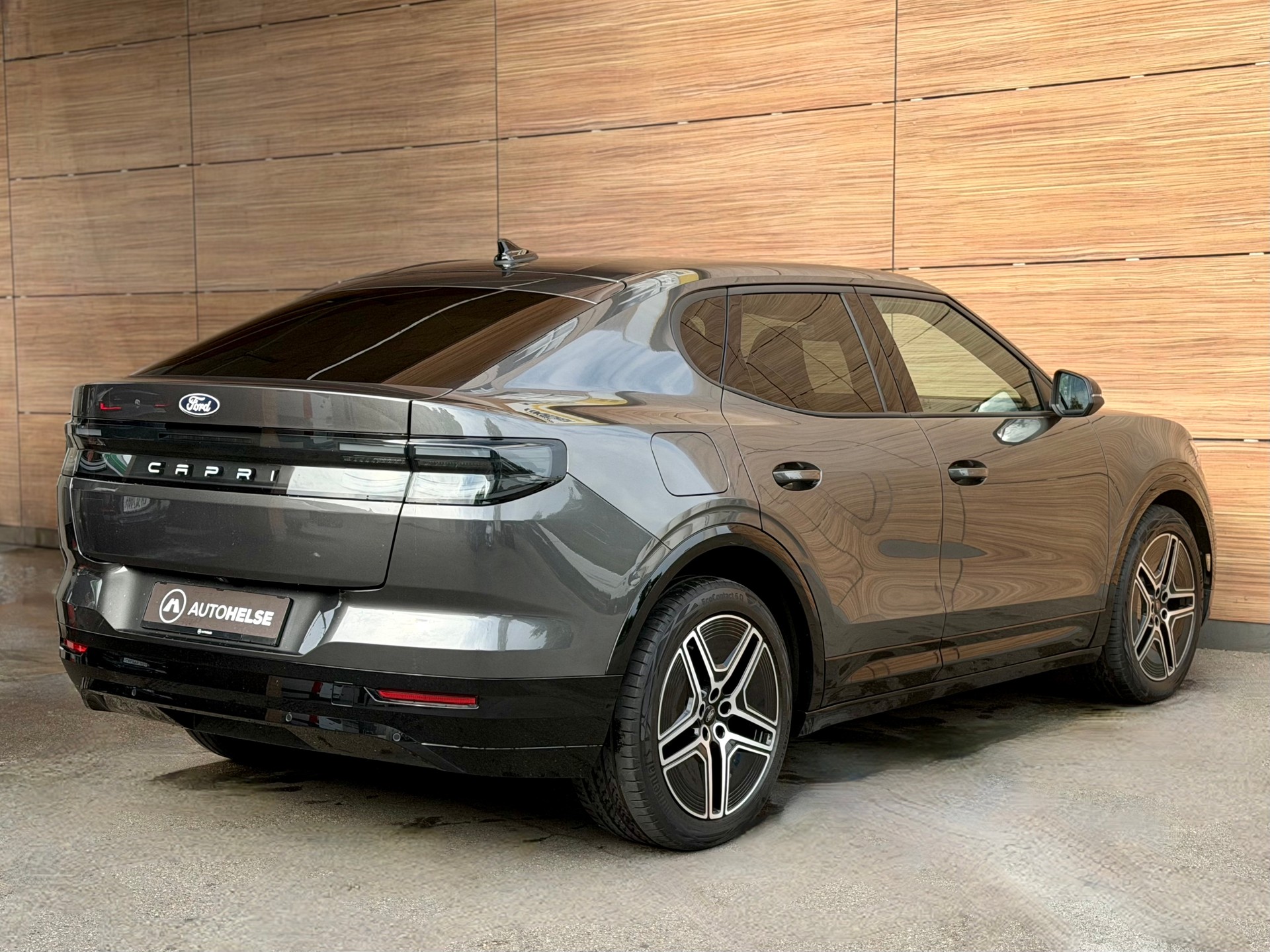 FORD Capri Elektro 77kWh Dual Extended Range Premium AWD - Magnetic Metallic -CH Fahrzeug - B&O Soundsystem --image-5
