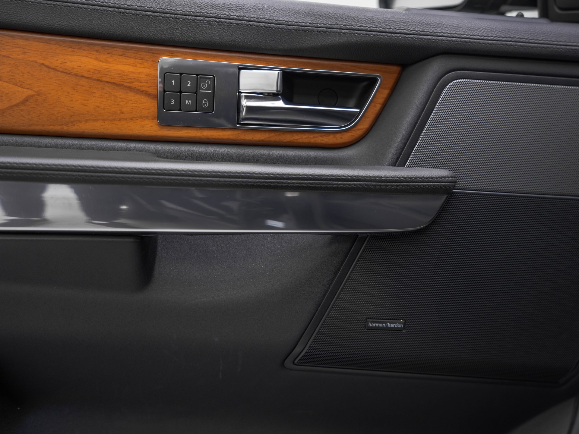LAND ROVER Range Rover Sport 5.0 V8 SC Automatic-image-18