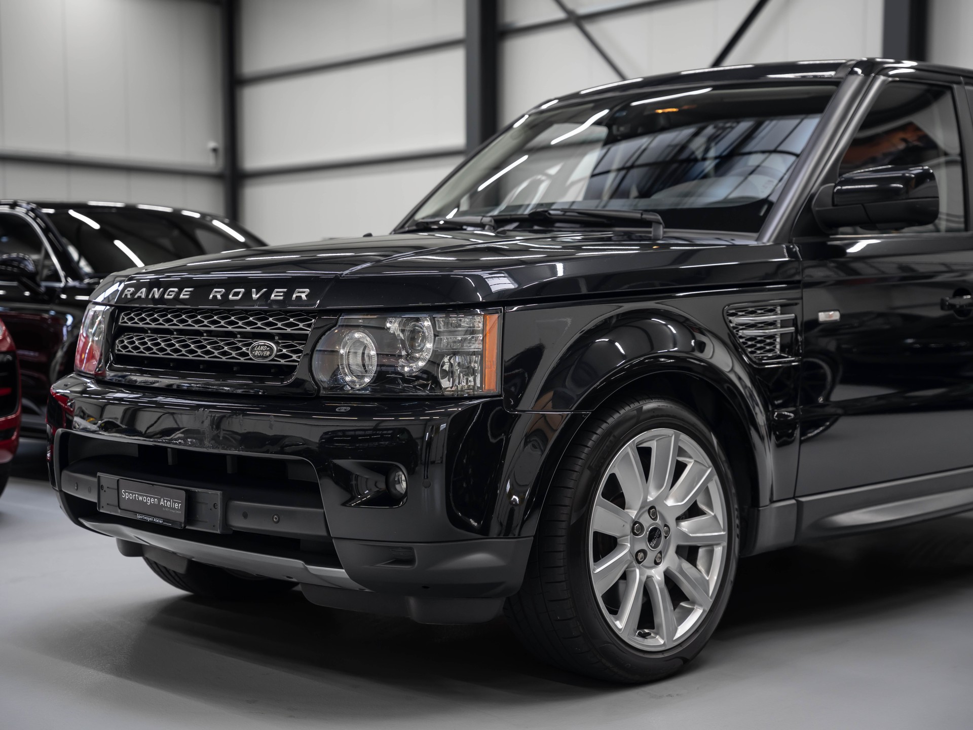 LAND ROVER Range Rover Sport 5.0 V8 SC Automatic-image-12