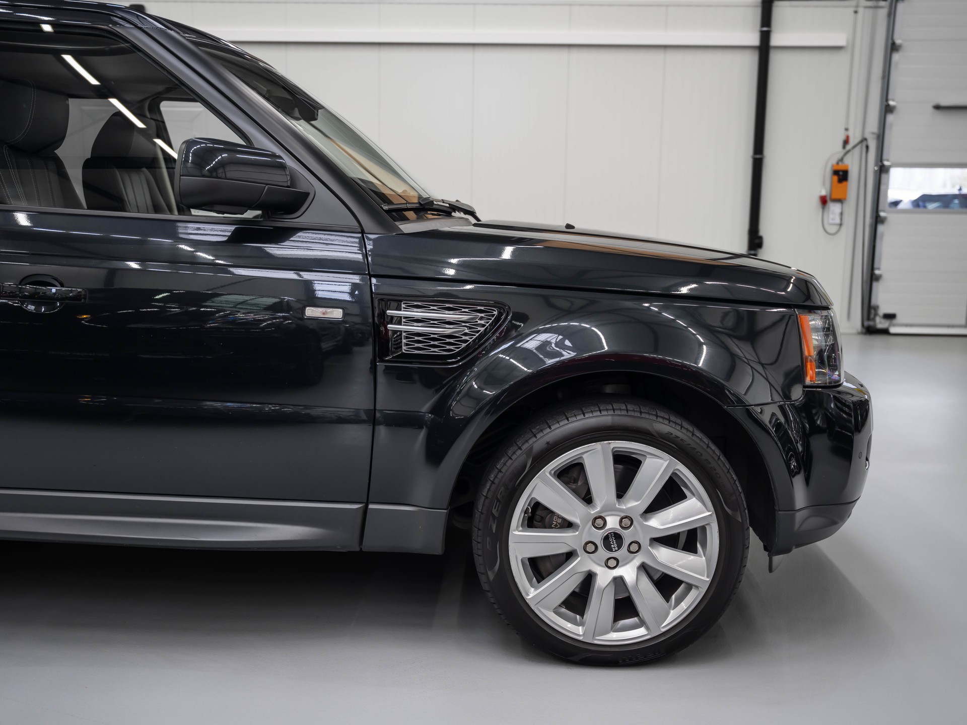 LAND ROVER Range Rover Sport 5.0 V8 SC Automatic-image-16