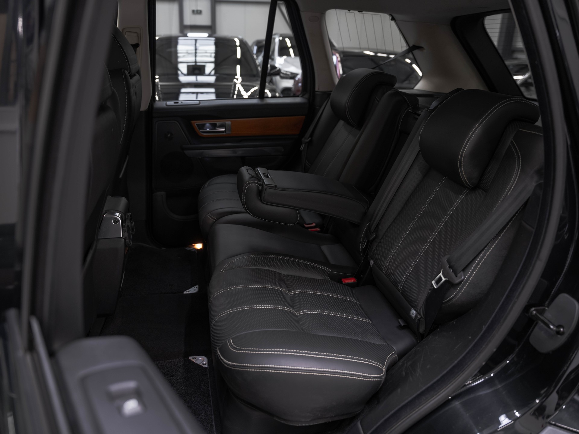 LAND ROVER Range Rover Sport 5.0 V8 SC Automatic-image-11