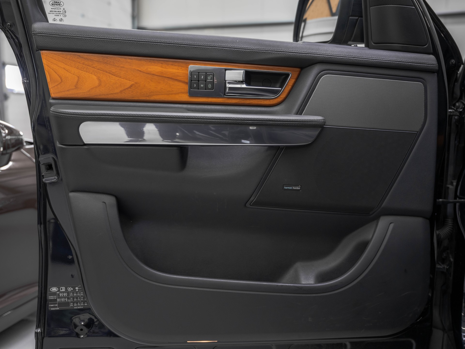 LAND ROVER Range Rover Sport 5.0 V8 SC Automatic-image-17