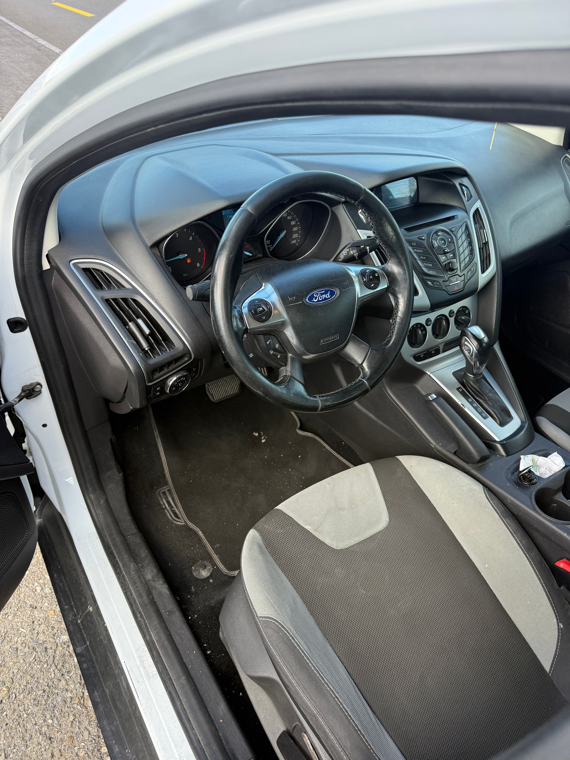FORD Focus 2.0 TDCi Trend PowerShift-image-5