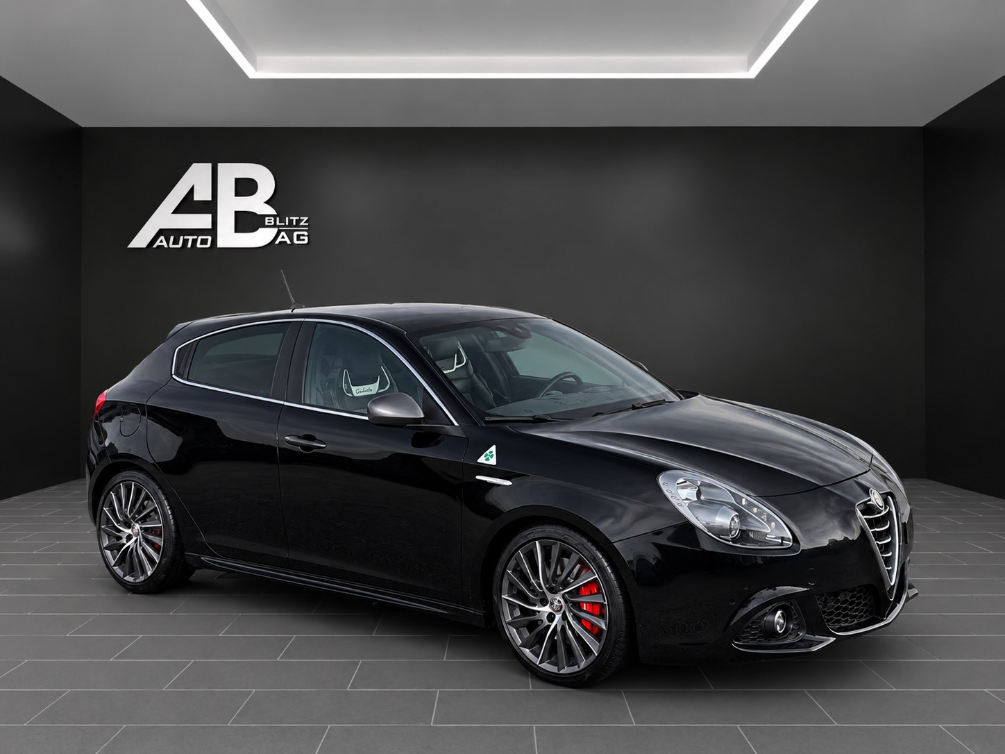 ALFA ROMEO Giulietta 1750 TBi Quadrifoglio Verde TCT mit 241 PS-image-4