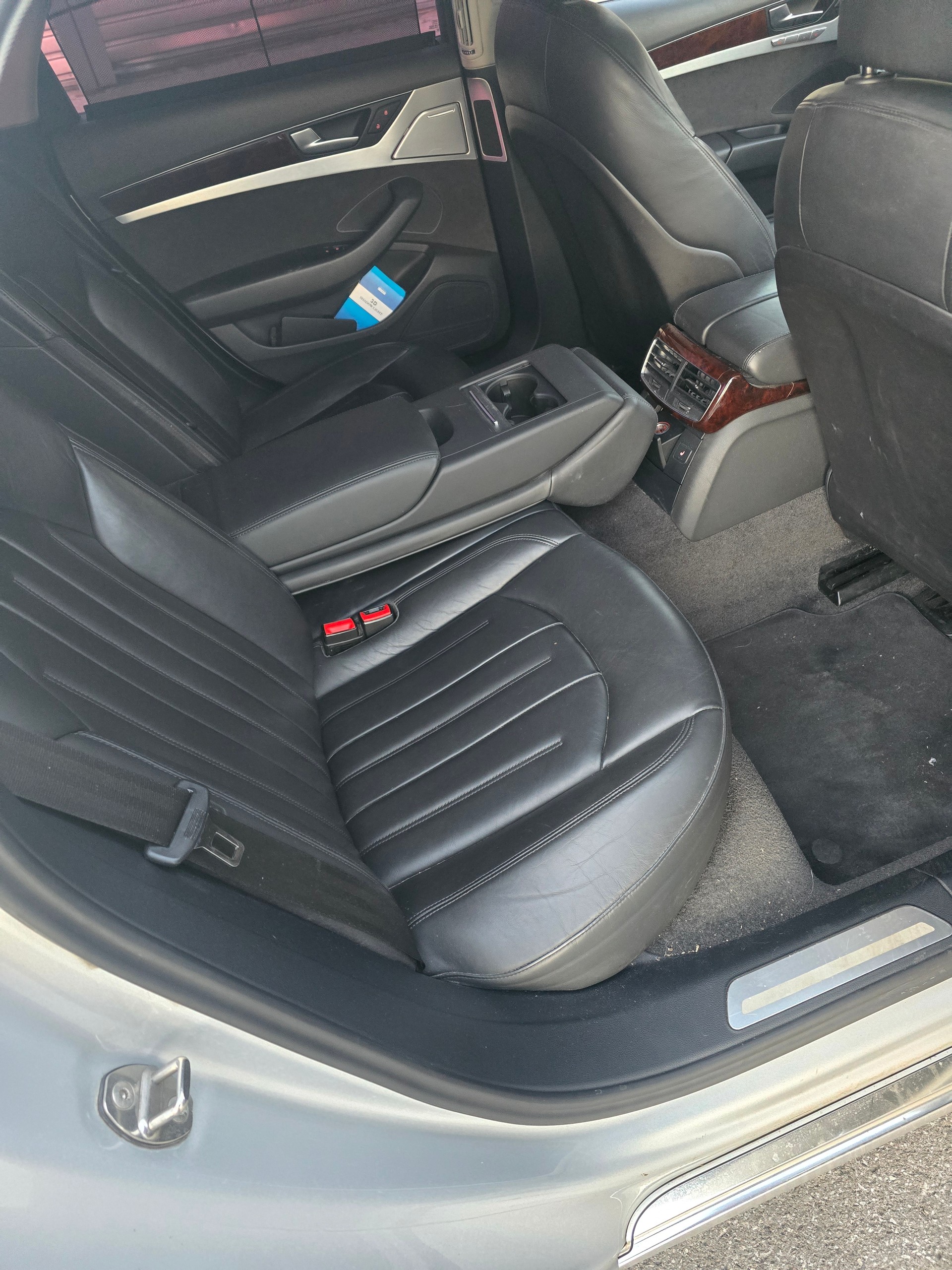 AUDI A8 3.0 TDI quattro tiptronic-image-10