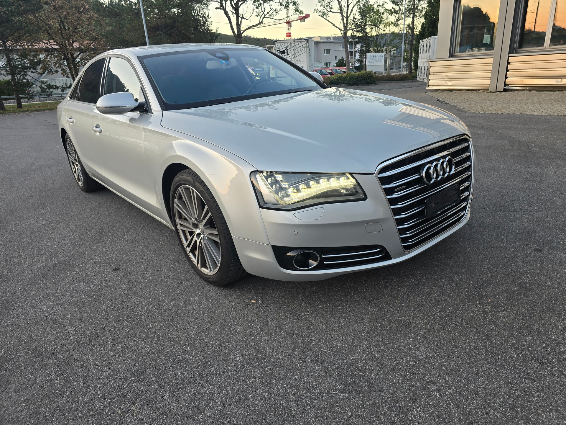 AUDI A8 3.0 TDI quattro tiptronic-image-2