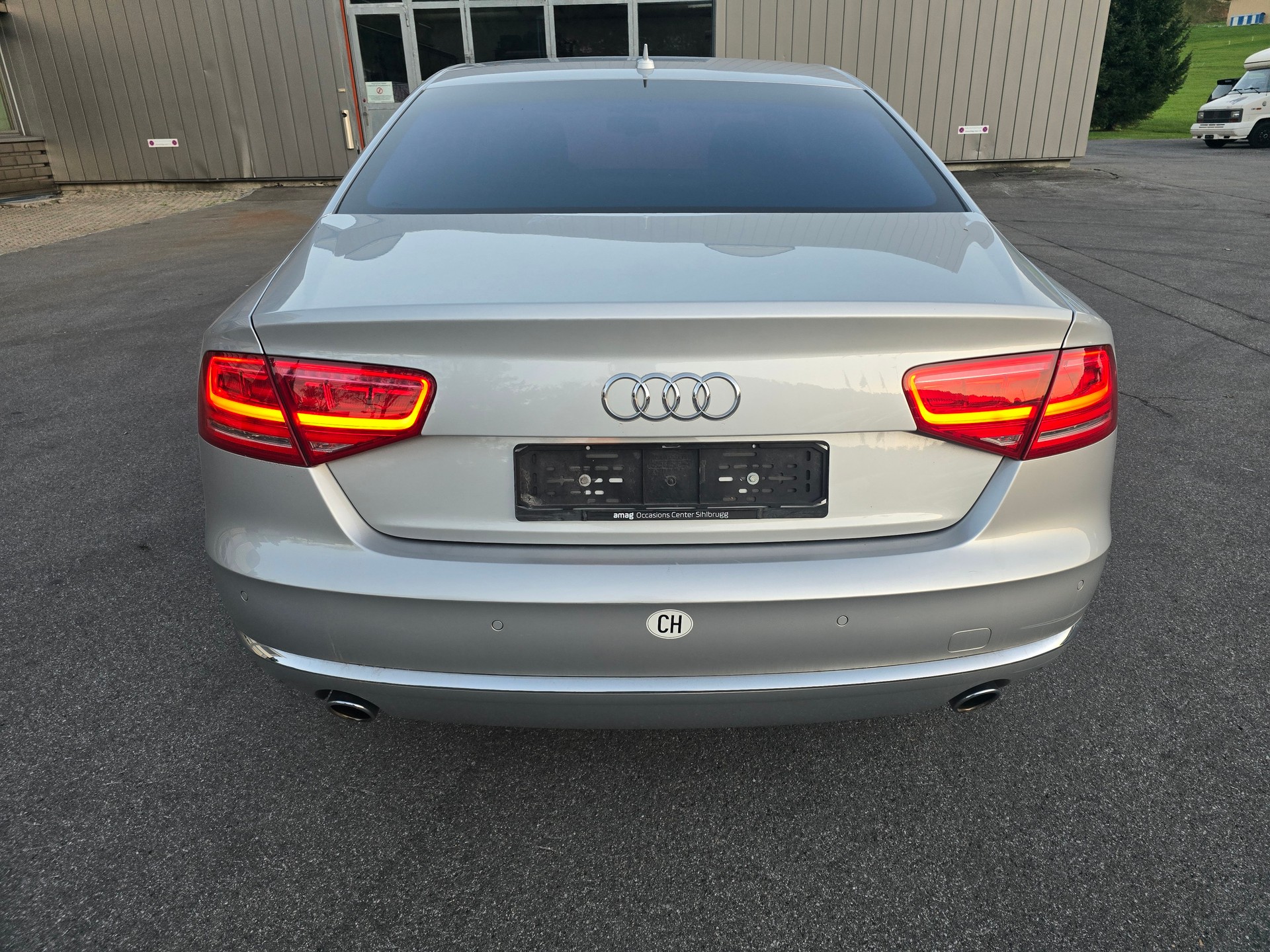 AUDI A8 3.0 TDI quattro tiptronic-image-3