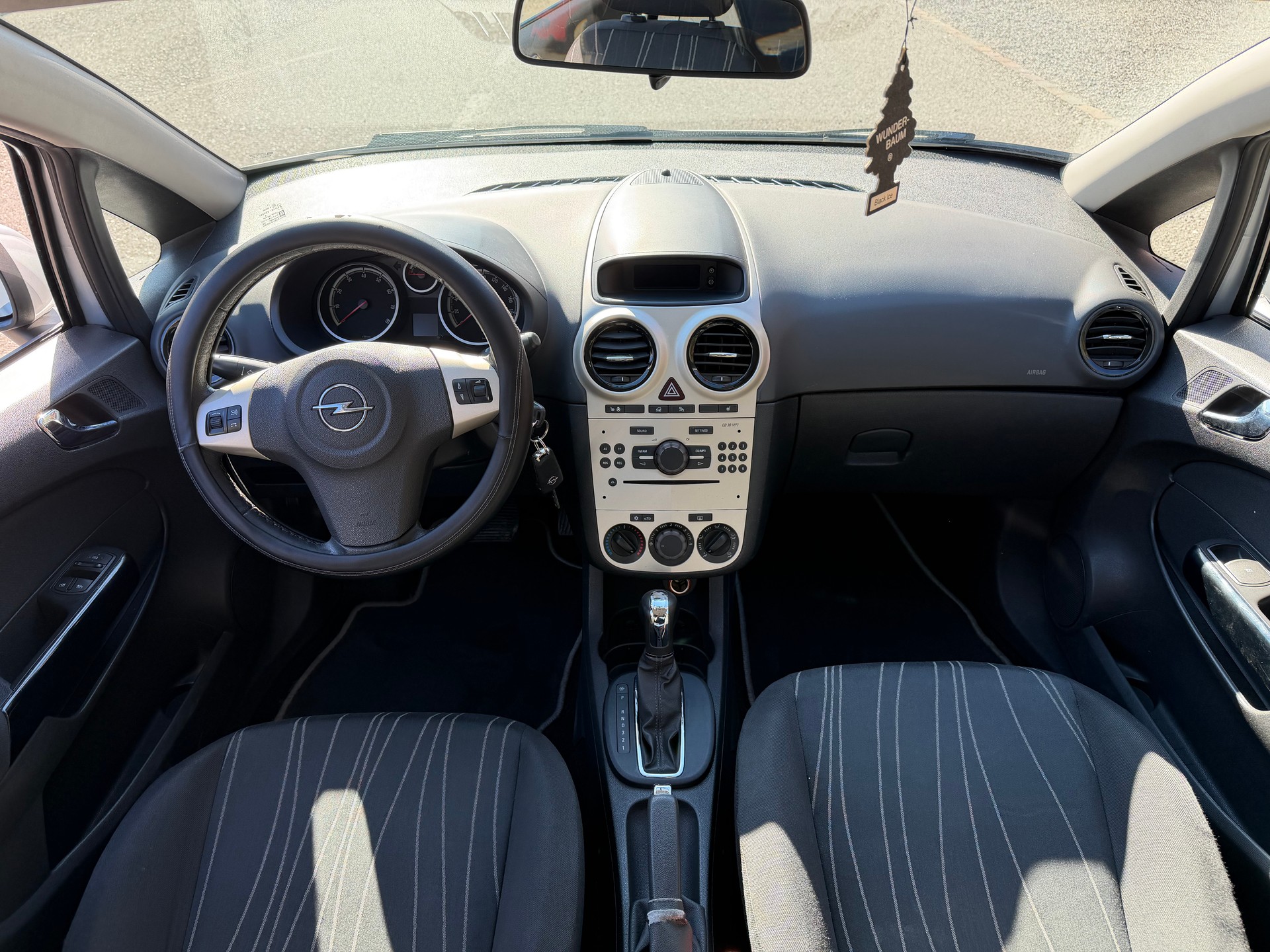 OPEL Corsa 1.4 TP Sport-image-6