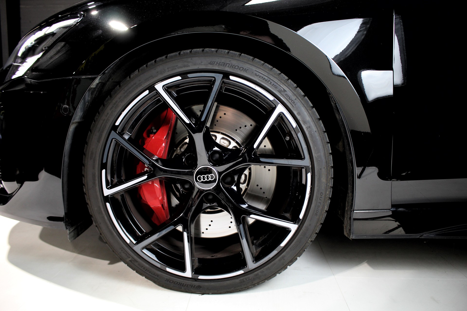 AUDI RS3 Sportback 2.5 TSI quattro S-tronic-image-9
