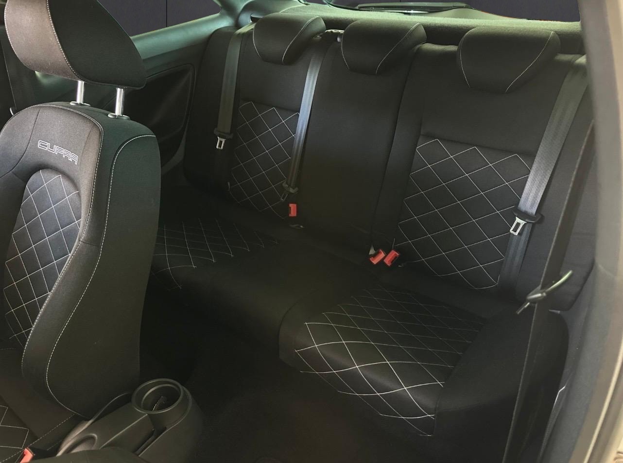 SEAT Ibiza SC 1.4 TSI Cupra R-Evolution DSG Automatikgetriebe-image-18