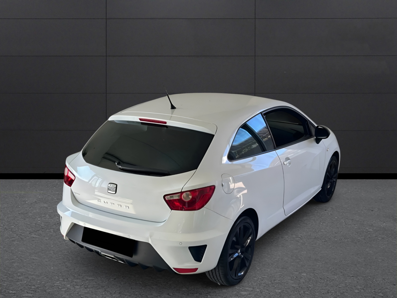 SEAT Ibiza SC 1.4 TSI Cupra R-Evolution DSG Automatikgetriebe-image-6