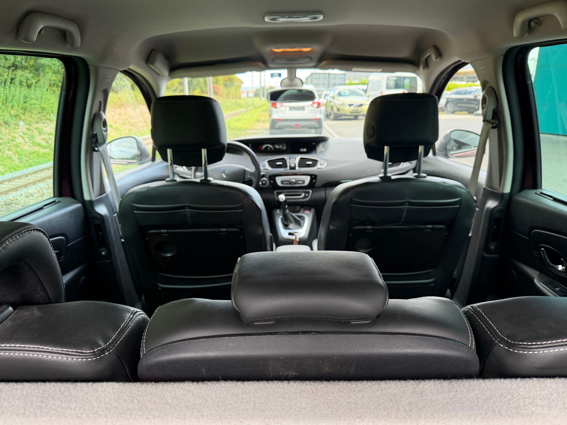 RENAULT Scénic 1.2 16V Turbo Bose-image-9