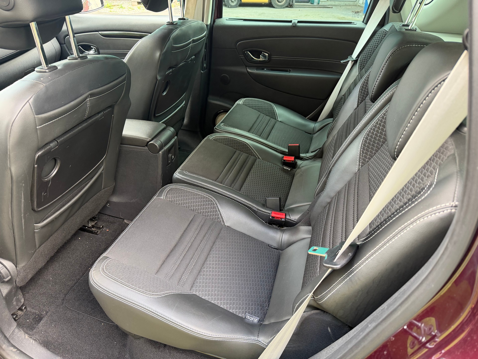 RENAULT Scénic 1.2 16V Turbo Bose-image-11