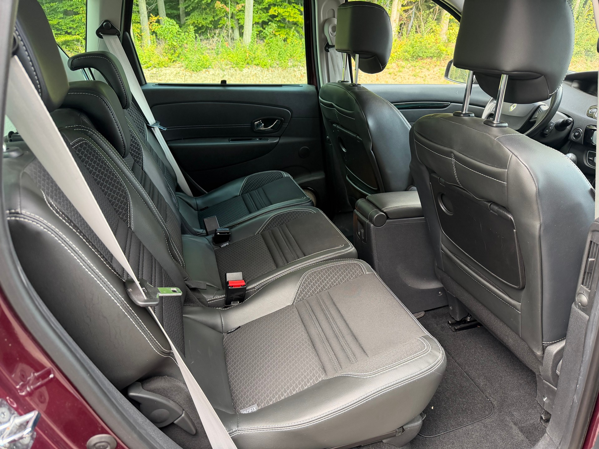 RENAULT Scénic 1.2 16V Turbo Bose-image-10