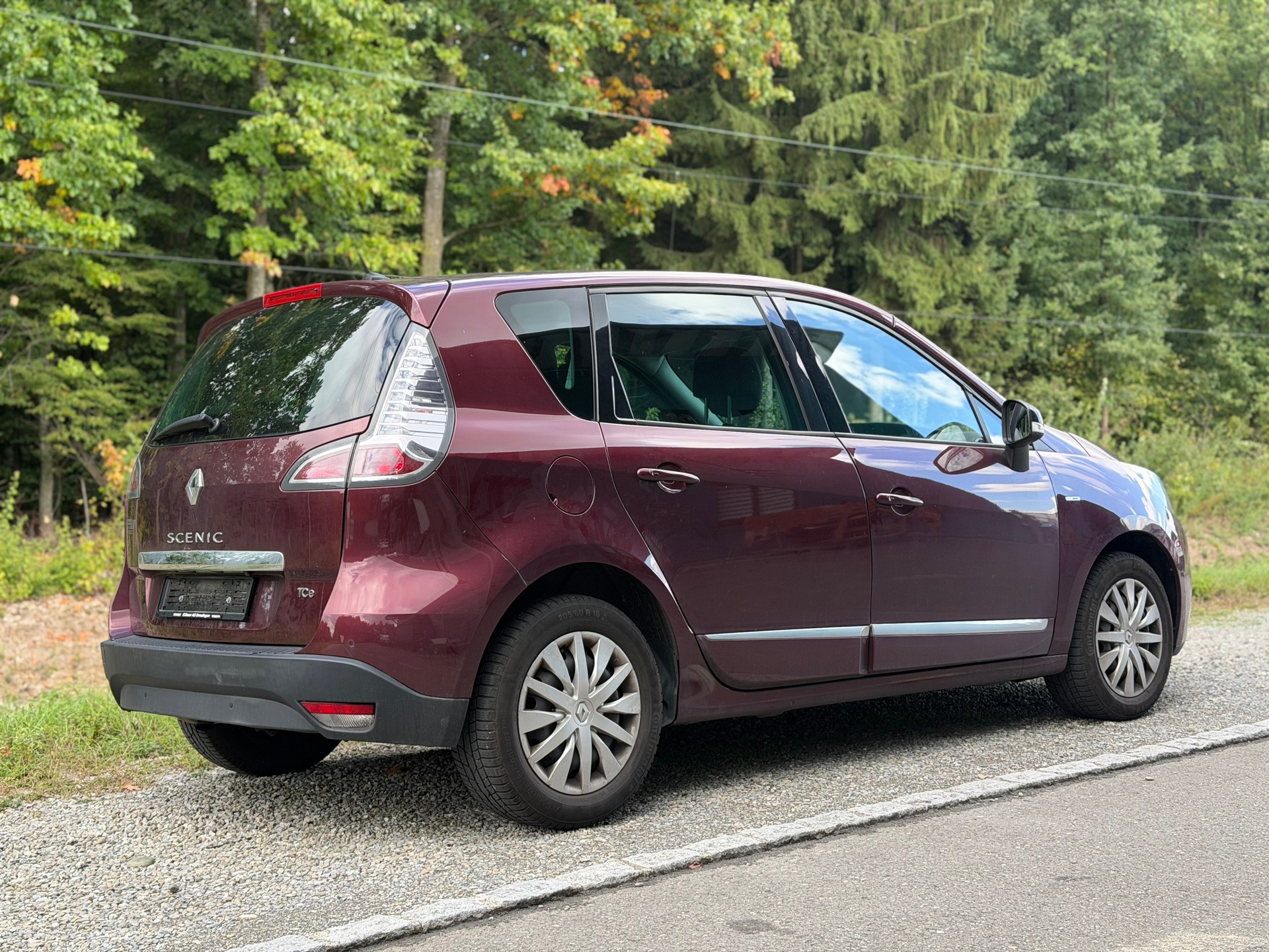 RENAULT Scénic 1.2 16V Turbo Bose-image-5
