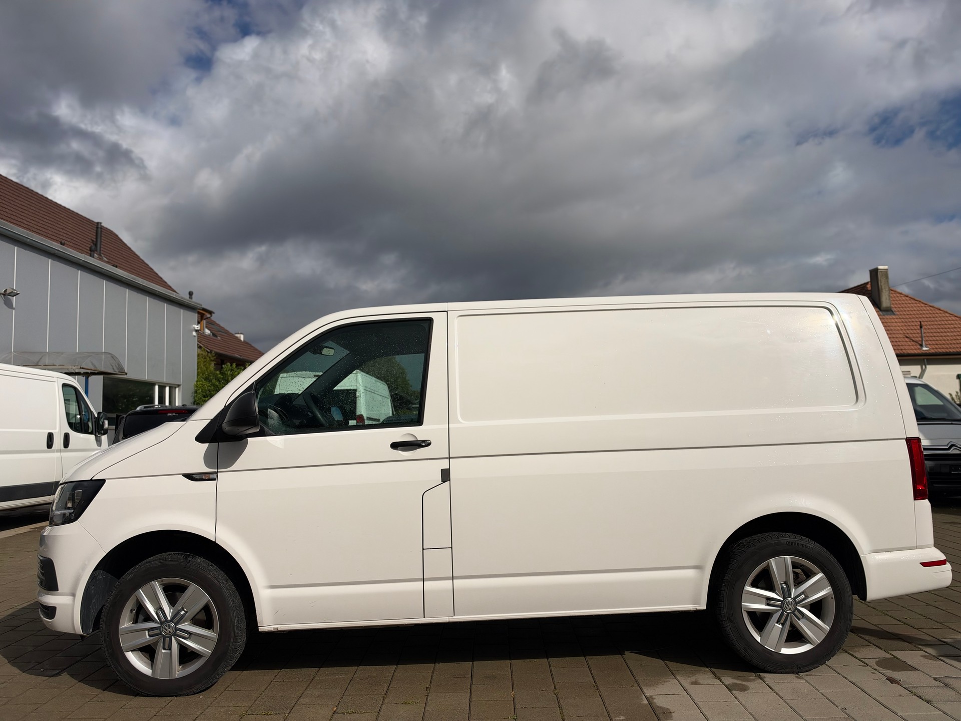 VW T6 2.0 TDI DSG-image-9
