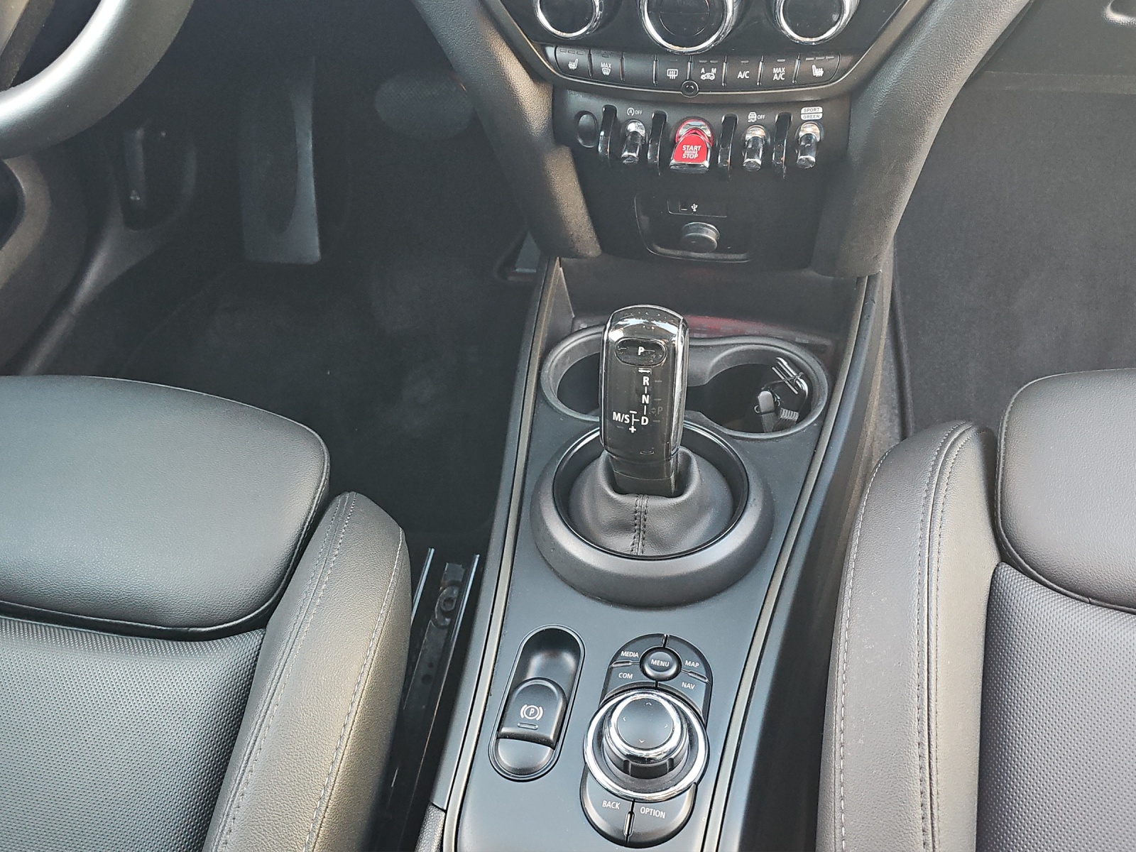 MINI Countryman Cooper ALL4-image-17